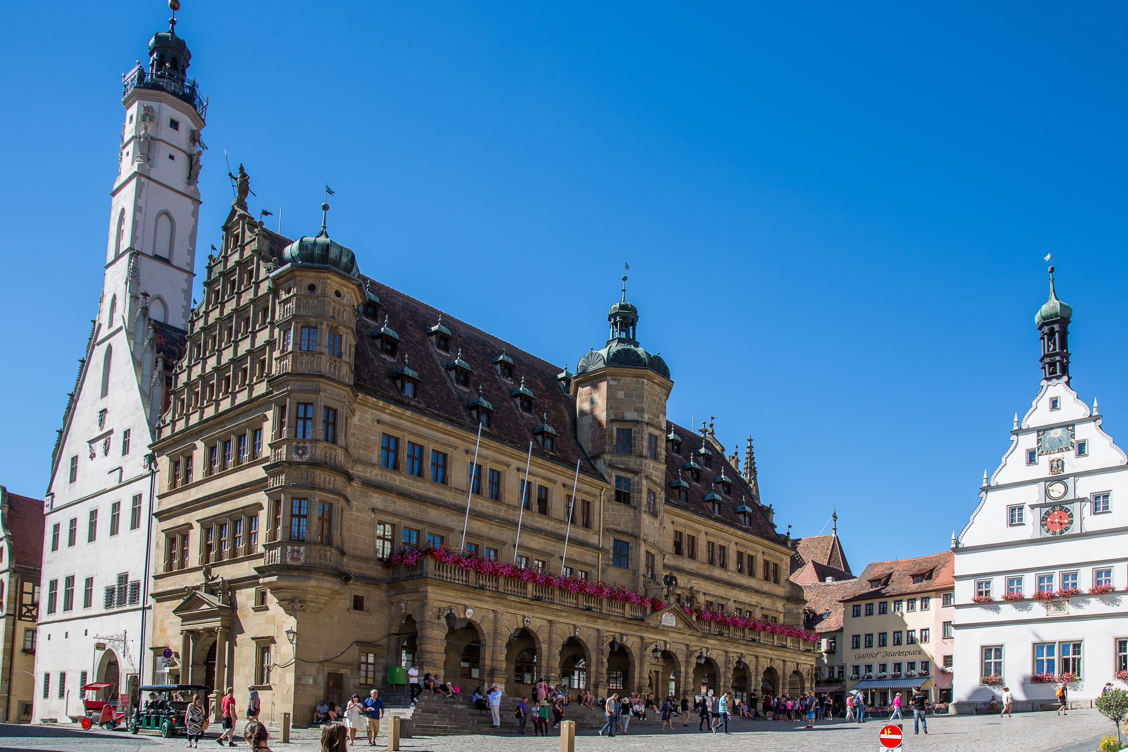 city, sky, 4K, travel, marketplace, real people, clear sky, blue, town, tourism, place of worship, travel destinations, tower, architecture, built structure, HD Wallpaper
