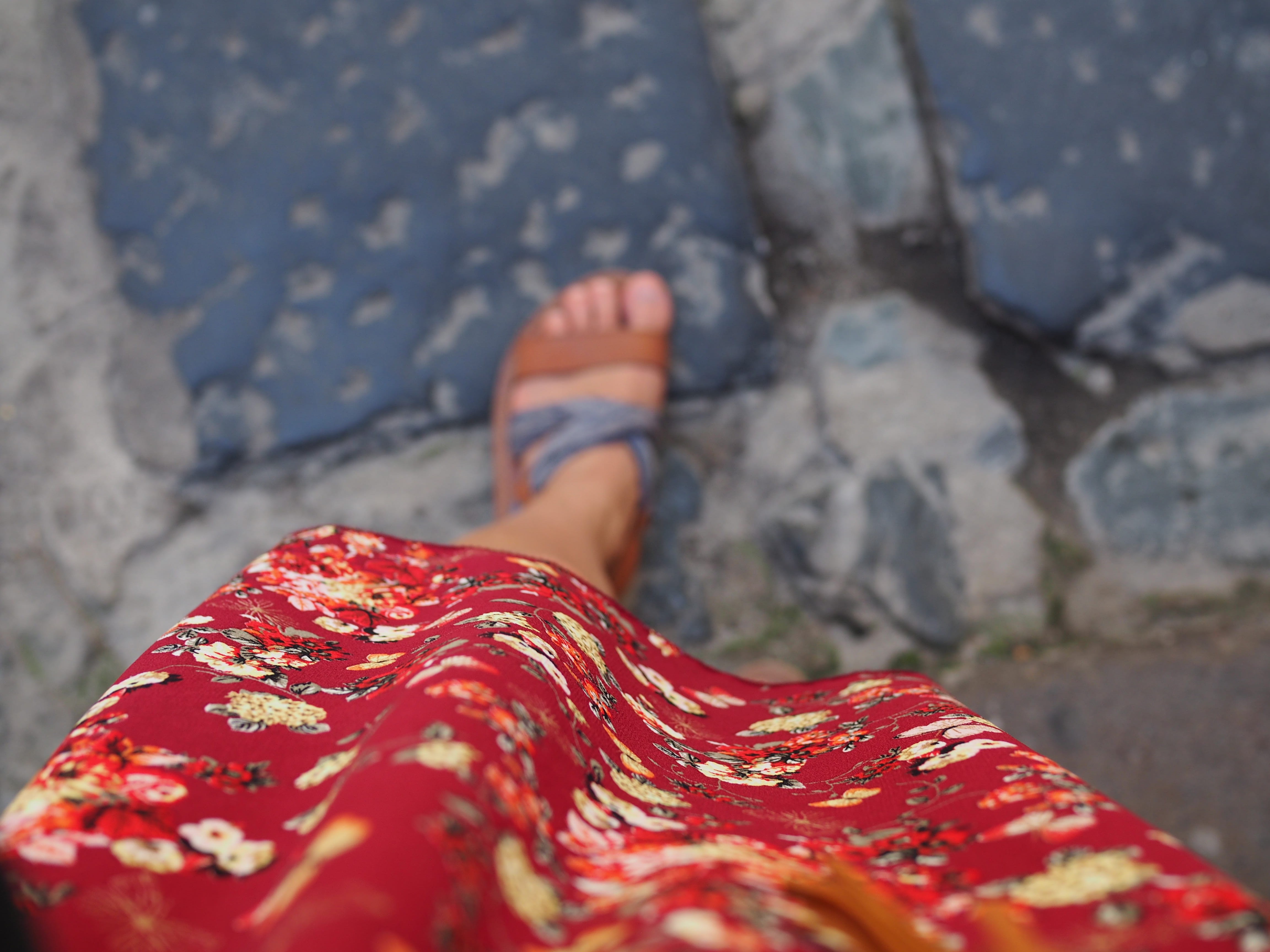 body part, toe, summer, olde, tropea, human leg, low section, two years ago. the city is towering above the beach, real people, footwear, furniture, sundress, HD Wallpaper