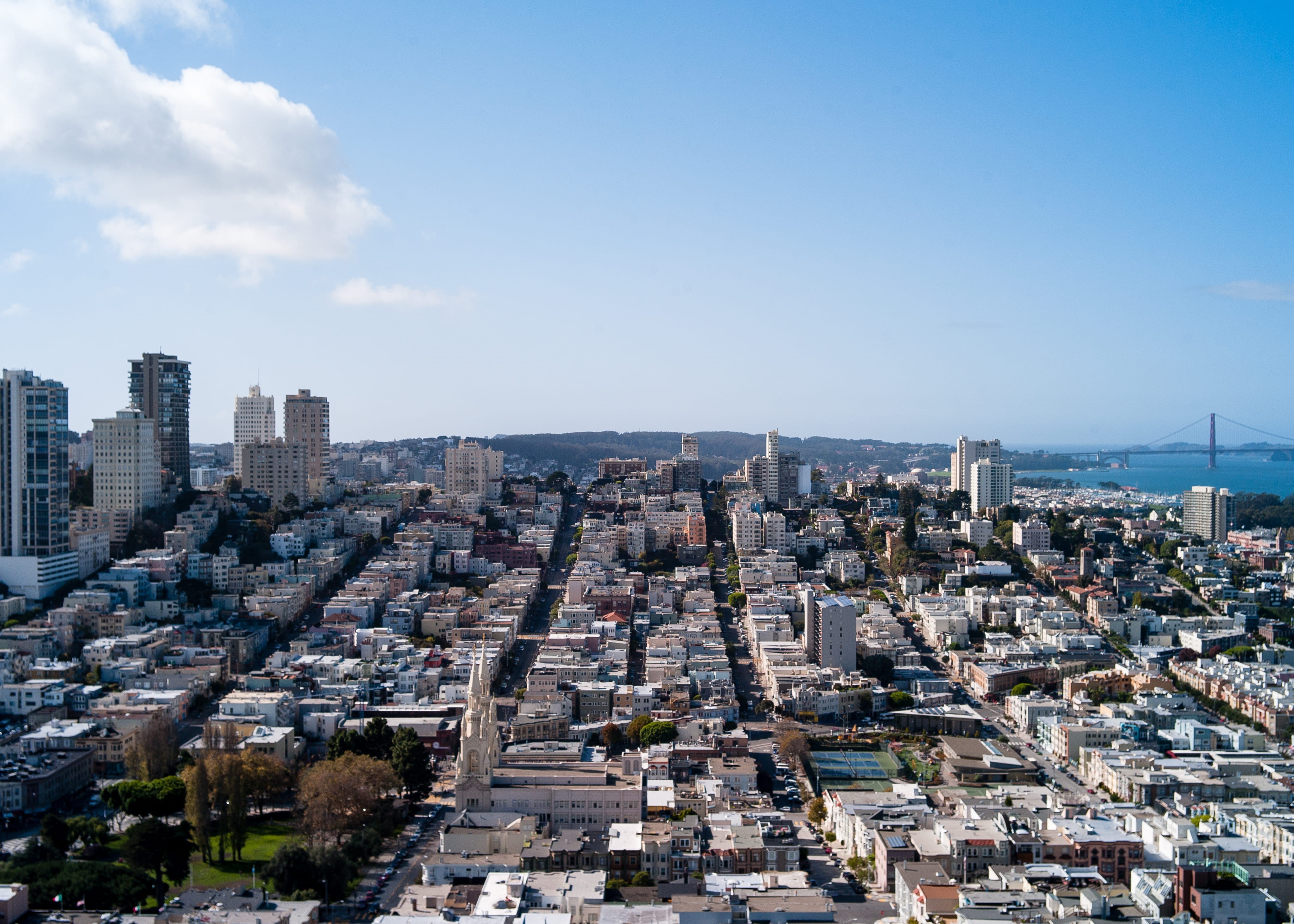 4K, streets, high angle view, hill, street, architecture, bridge, sky, sea, united states, san francisco, buildings, golden, built structure, residential district, HD Wallpaper