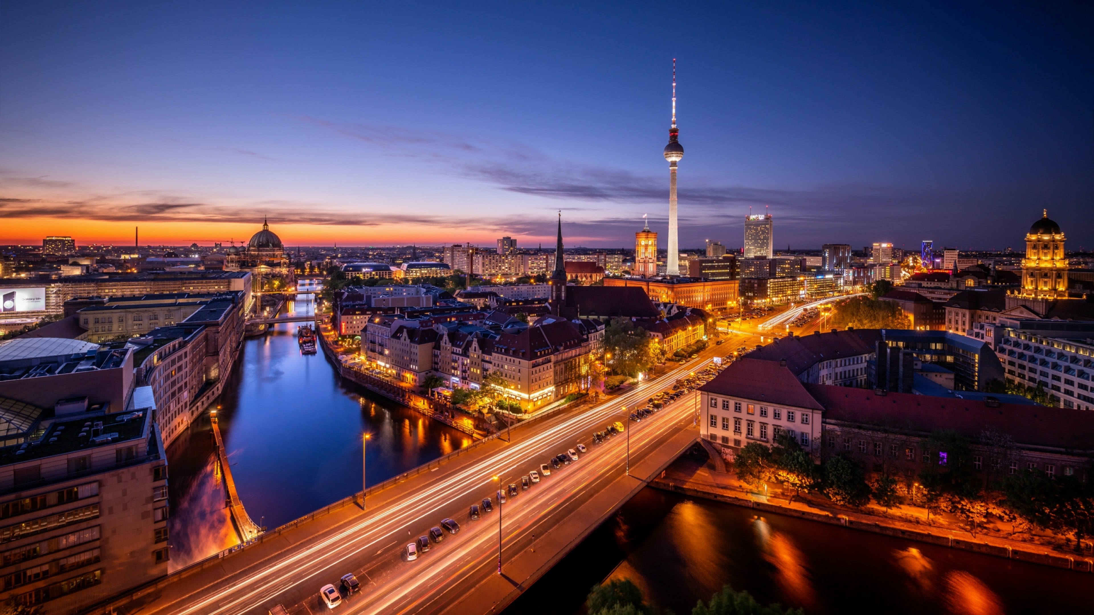 skyscraper, 4K, sky, illuminated, office building exterior, city life, horizon, light trail, nature, long exposure, built structure, spire, spree river, HD Wallpaper