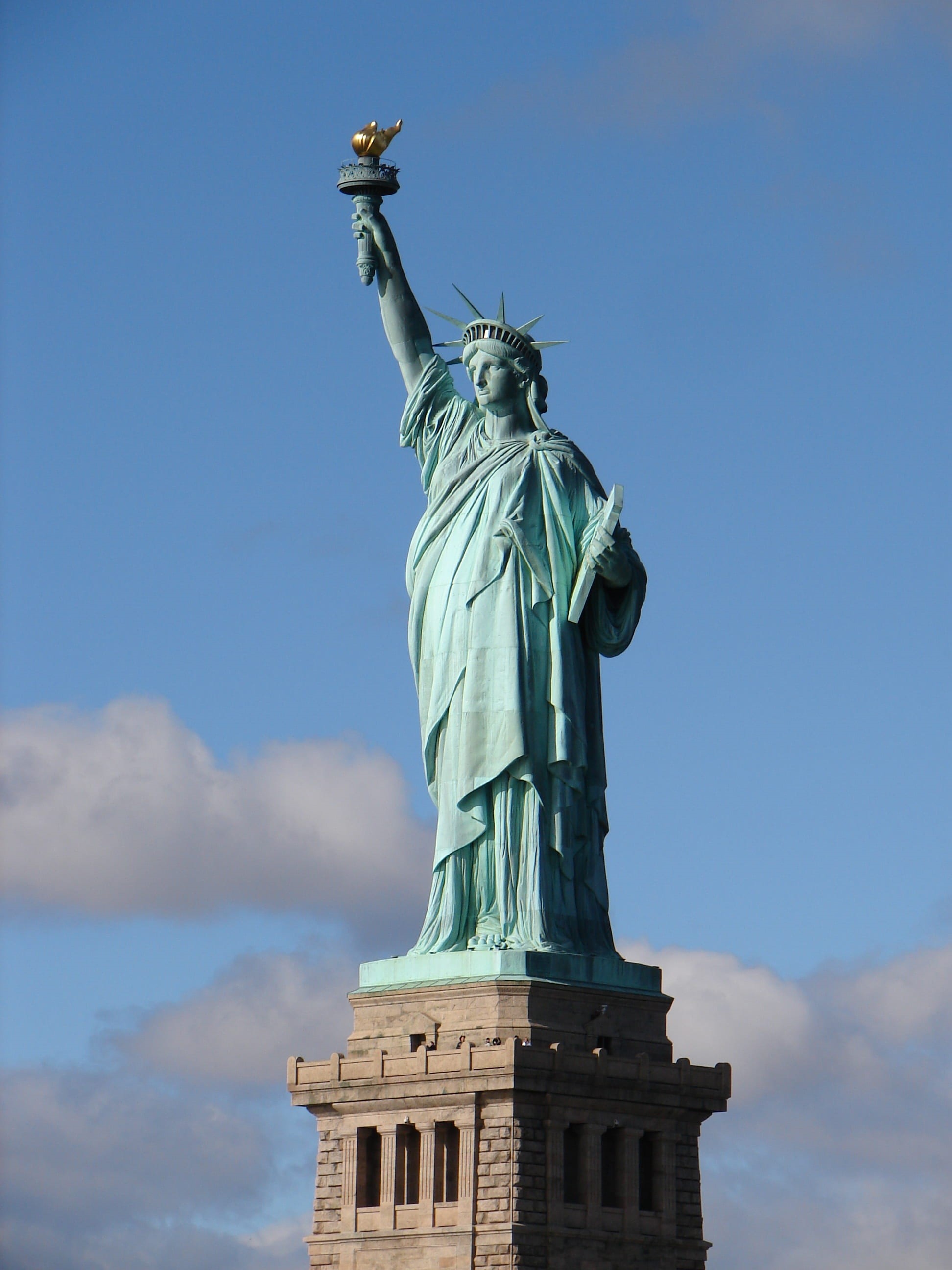 architecture, the past, travel, new york, 2K, female likeness, flame, day, nature, new york city, no people, tourism, low angle view, statue of liberty, Phone HD Wallpaper