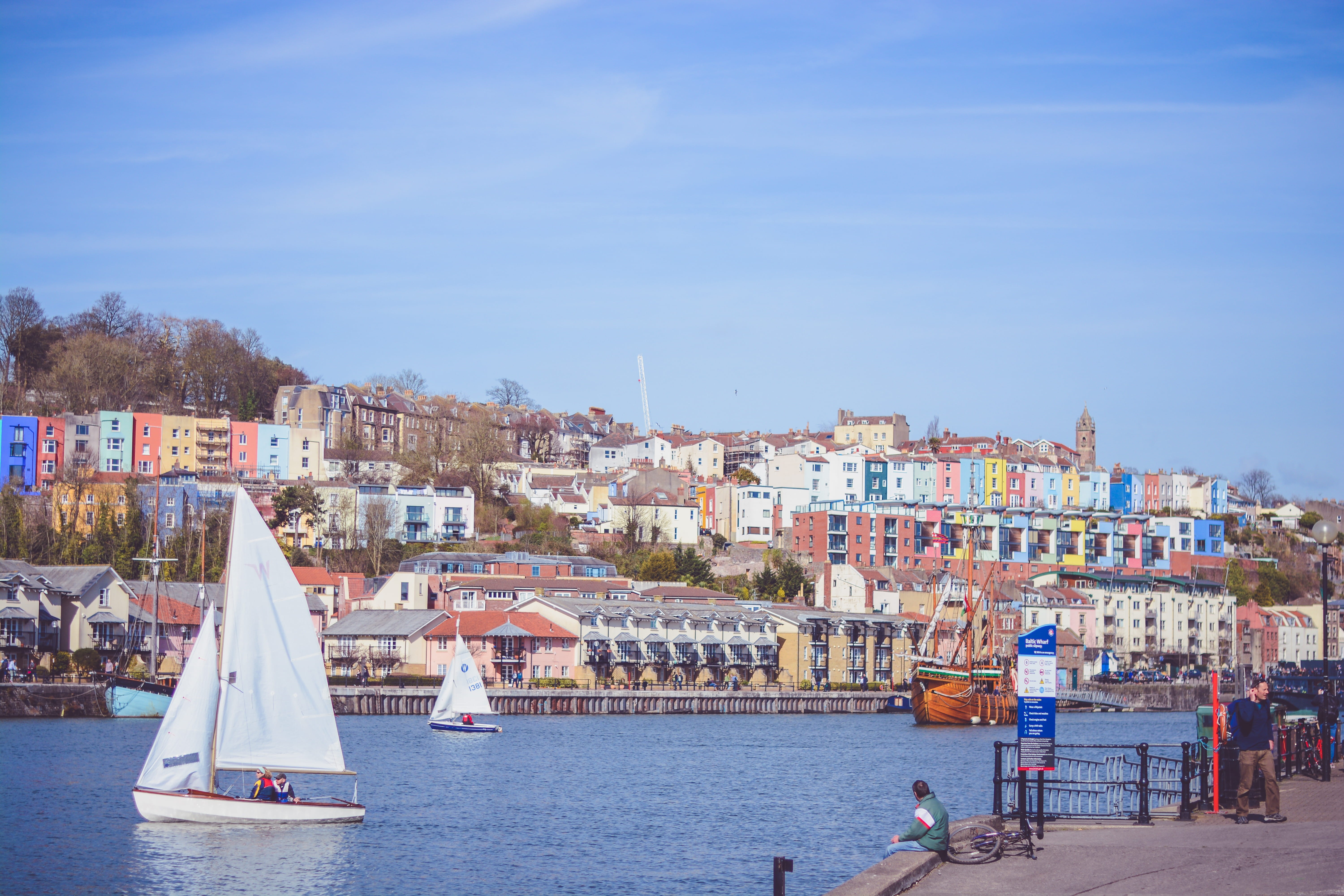 house, river, 5K, transportation, building, architecture, cityscape, nature, nautical vessel, group of people, the cottage inn, sailboat, bluesky, sail, HD Wallpaper