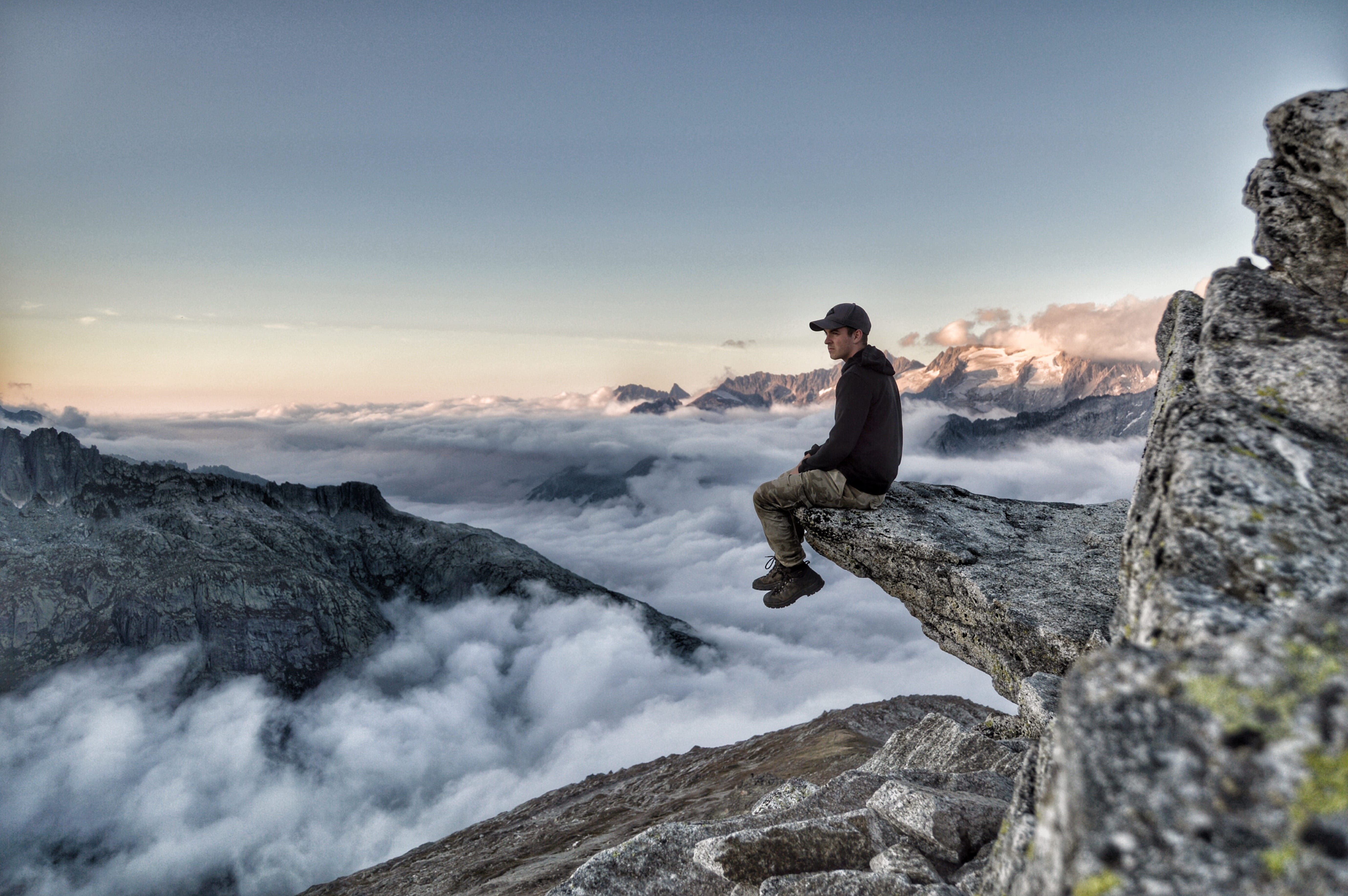 adult, 5K, snow, sport, cap, stone, bluesky, scenics, moving Up, schweiz, standing, adventure, looking, nature, high Up, people, alpen, hiking, mountain, HD Wallpaper