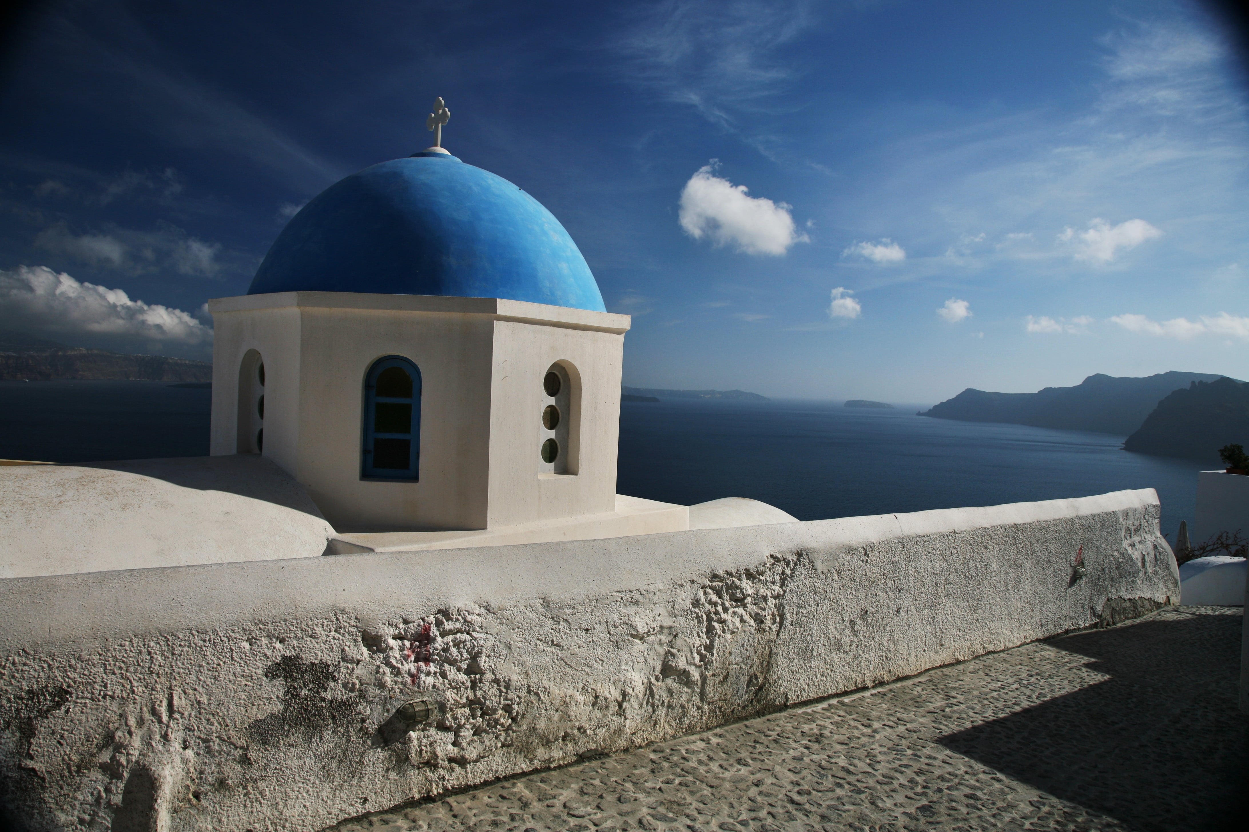 blue, dome, sea, nature, europe, built Structure, cultures, sunlight, sky, cloud - sky, vacations, mountain, clouds, classical Greek, place of worship, HD Wallpaper