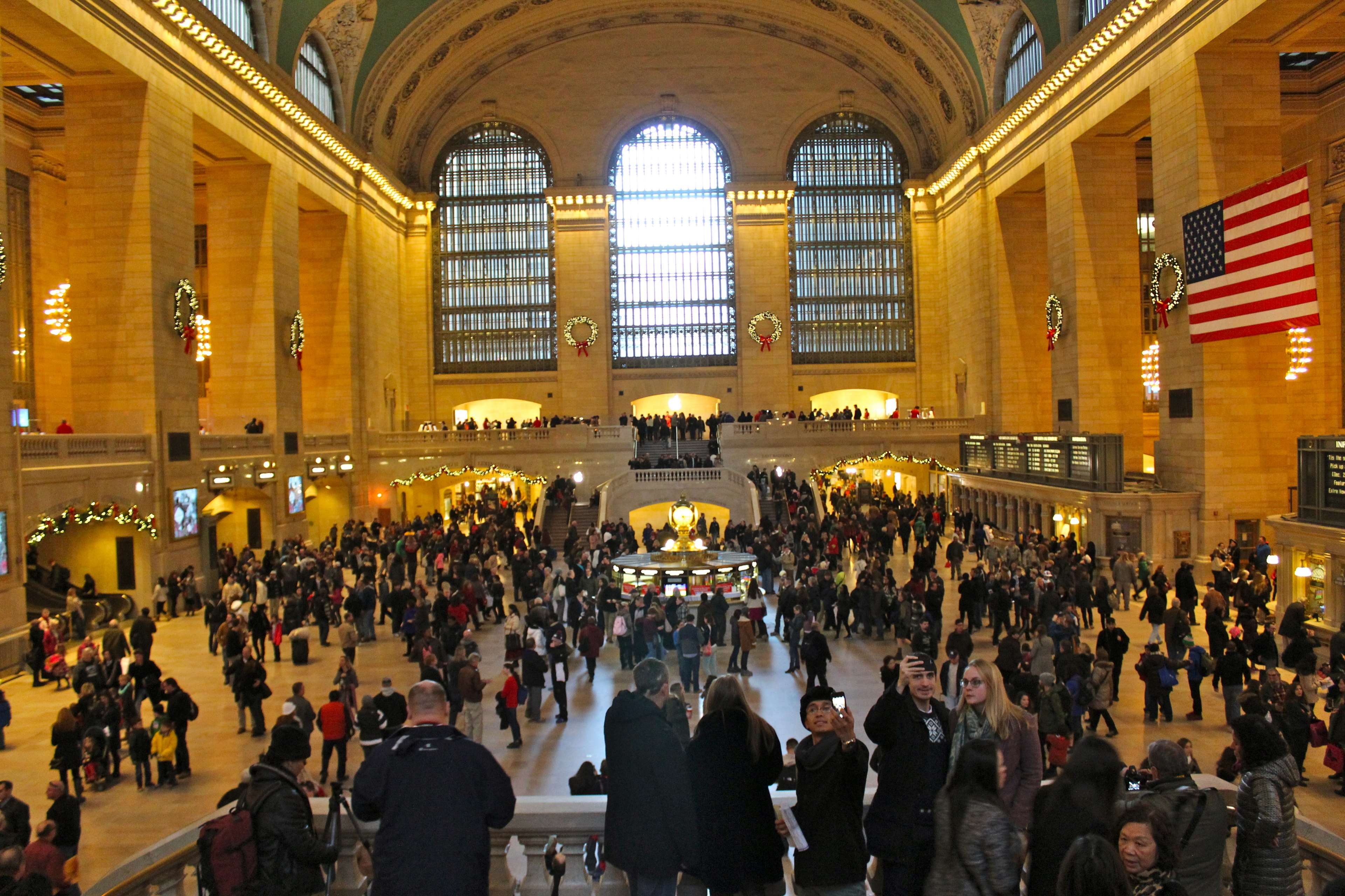 4K, railroad station, leisure activity, men, grand central terminal, architecture, new york, travel, real people, women, crowds, arch, lifestyles, public transportation, HD Wallpaper