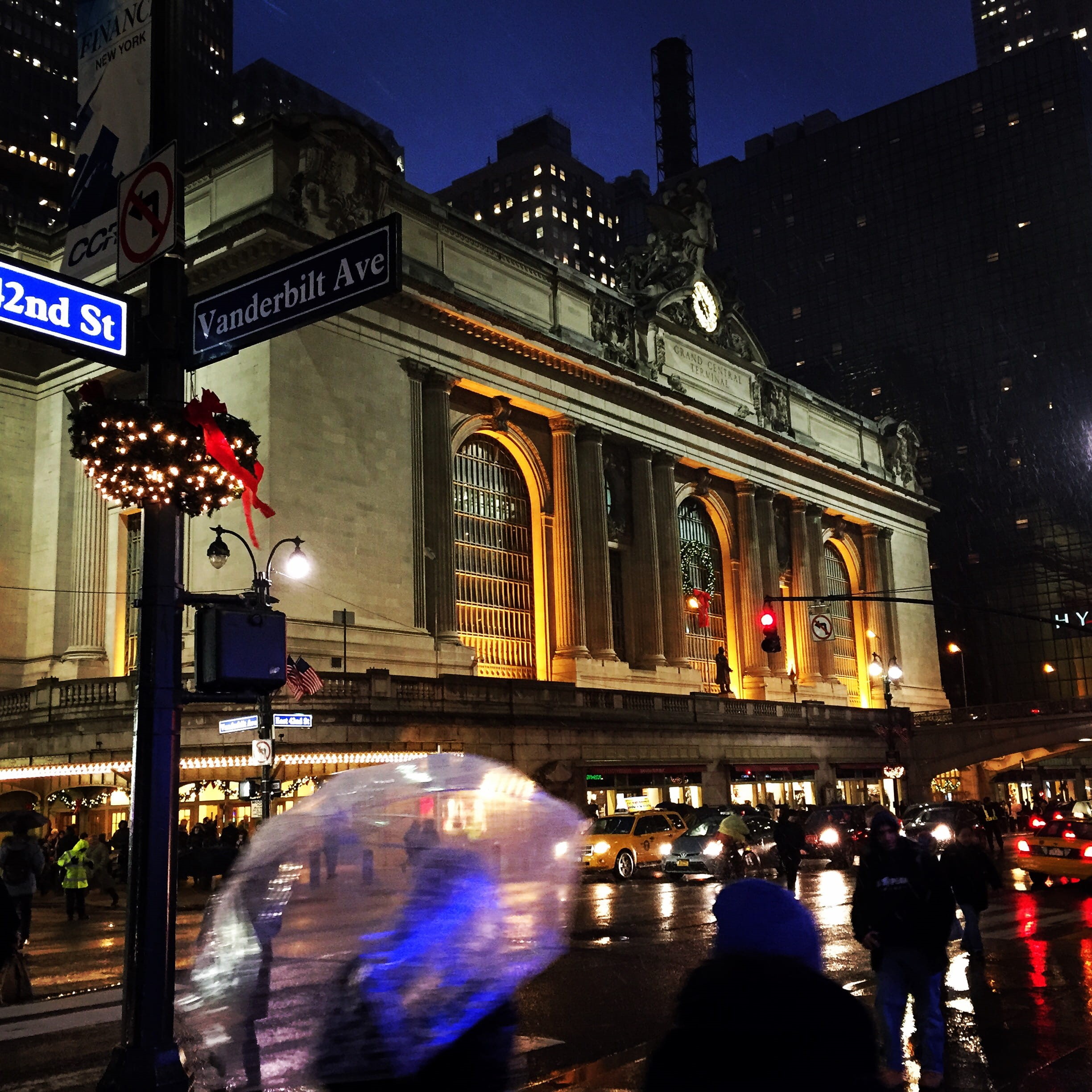 train station, motion, built structure, street, building exterior, night, umbrella, travel destinations, water, 1080P, nightlife, grand central, transportation, Phone HD Wallpaper