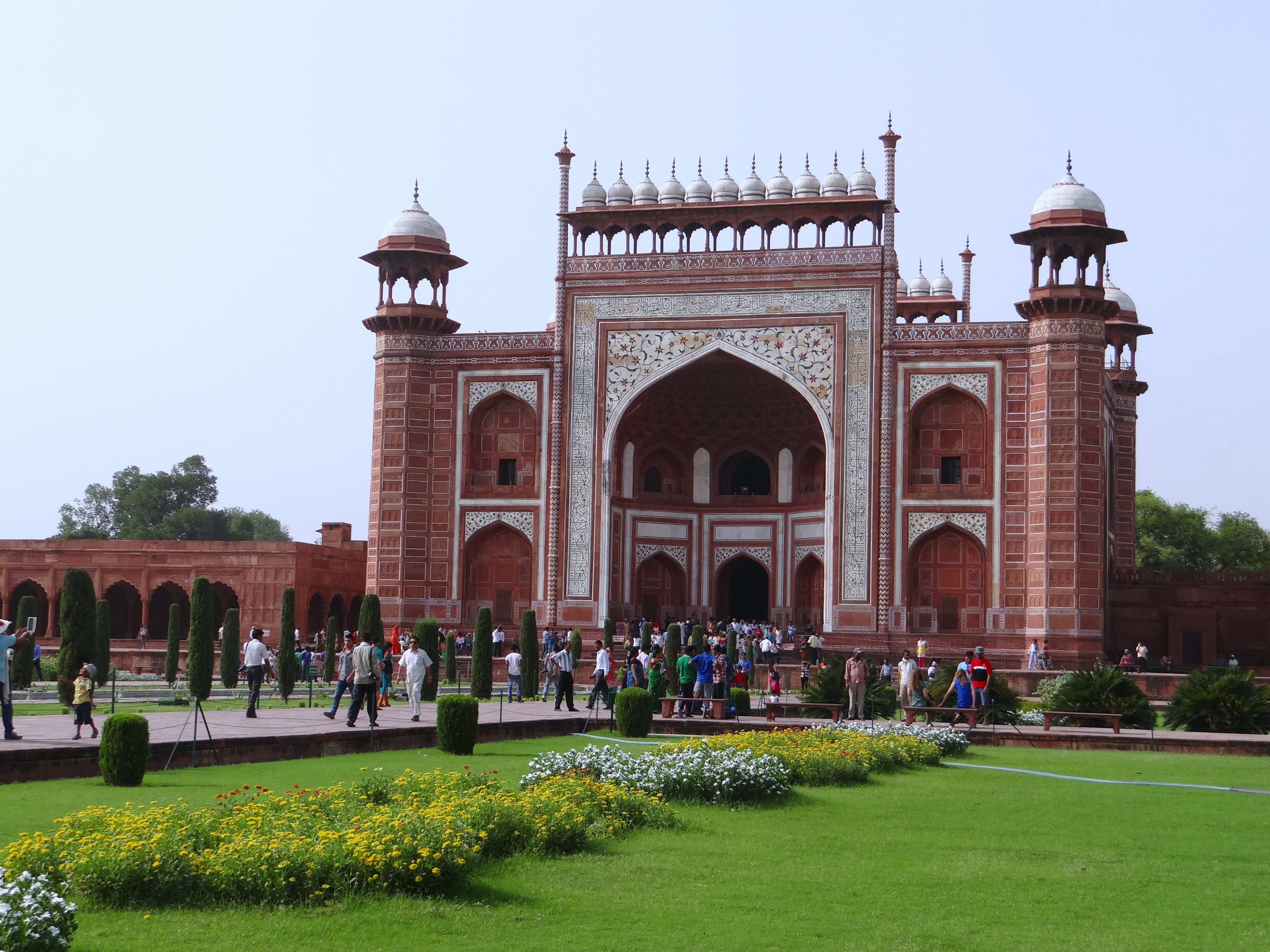 built structure, facade, nature, 4K, arch, the past, india, incidental people, outdoors, crowd, travel, inside view, building exterior, darwaza-i-rauza, HD Wallpaper