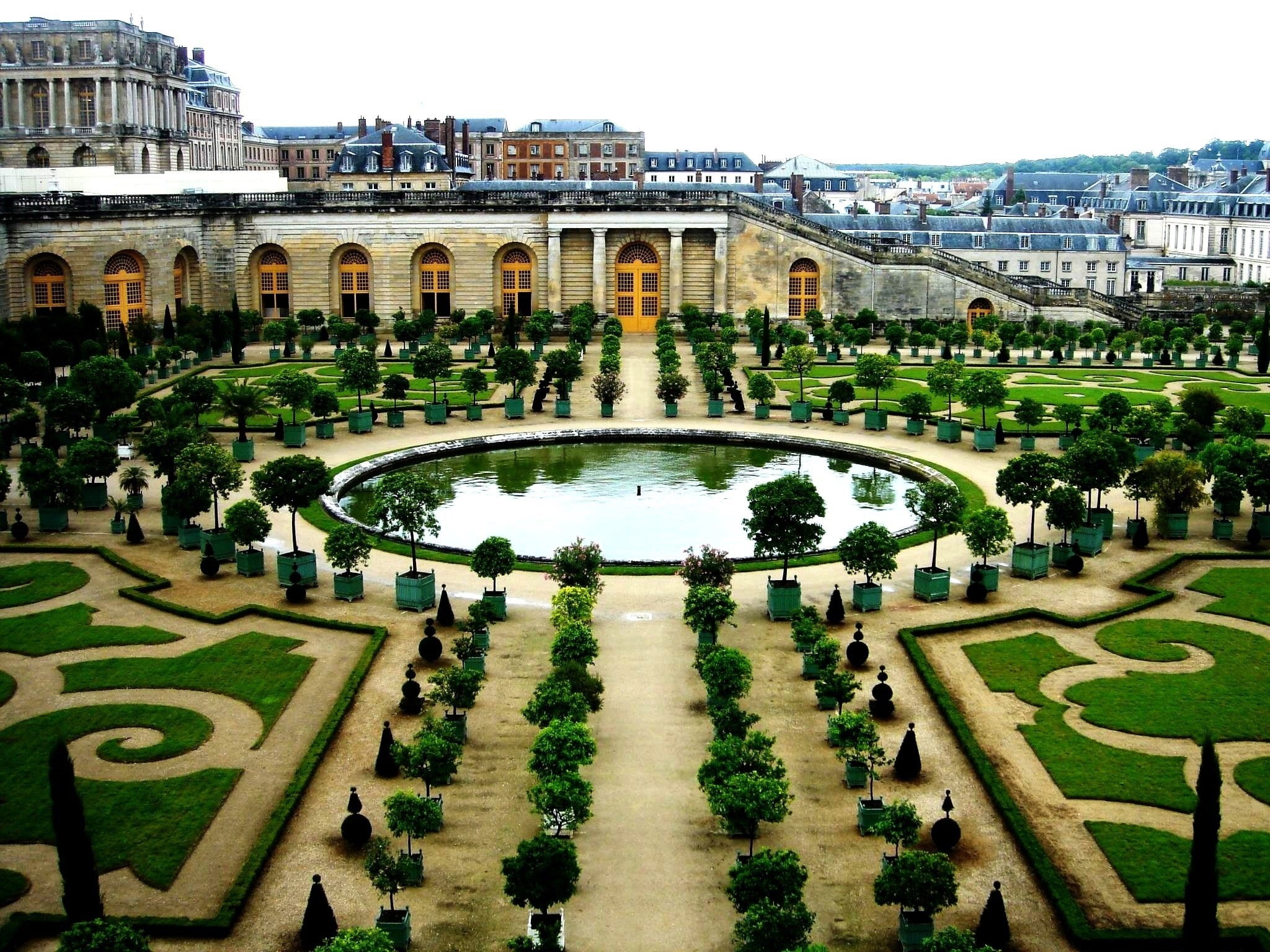 1080P, tree, plant, white, large group of people, fountain, building, garden, cityscape, day, building Exterior, sky, outdoors, travel Destinations, europe, HD Wallpaper