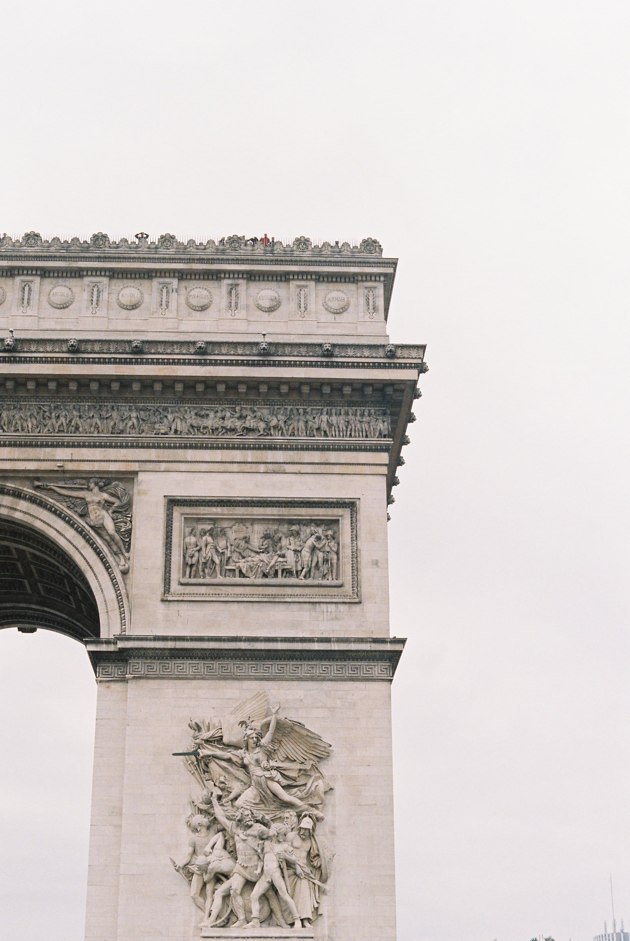 built structure, art and craft, triumphal arch, ornate, travel destinations, outdoors, history, no people, clear sky, tourism, carving, bas relief, europe, Phone HD Wallpaper
