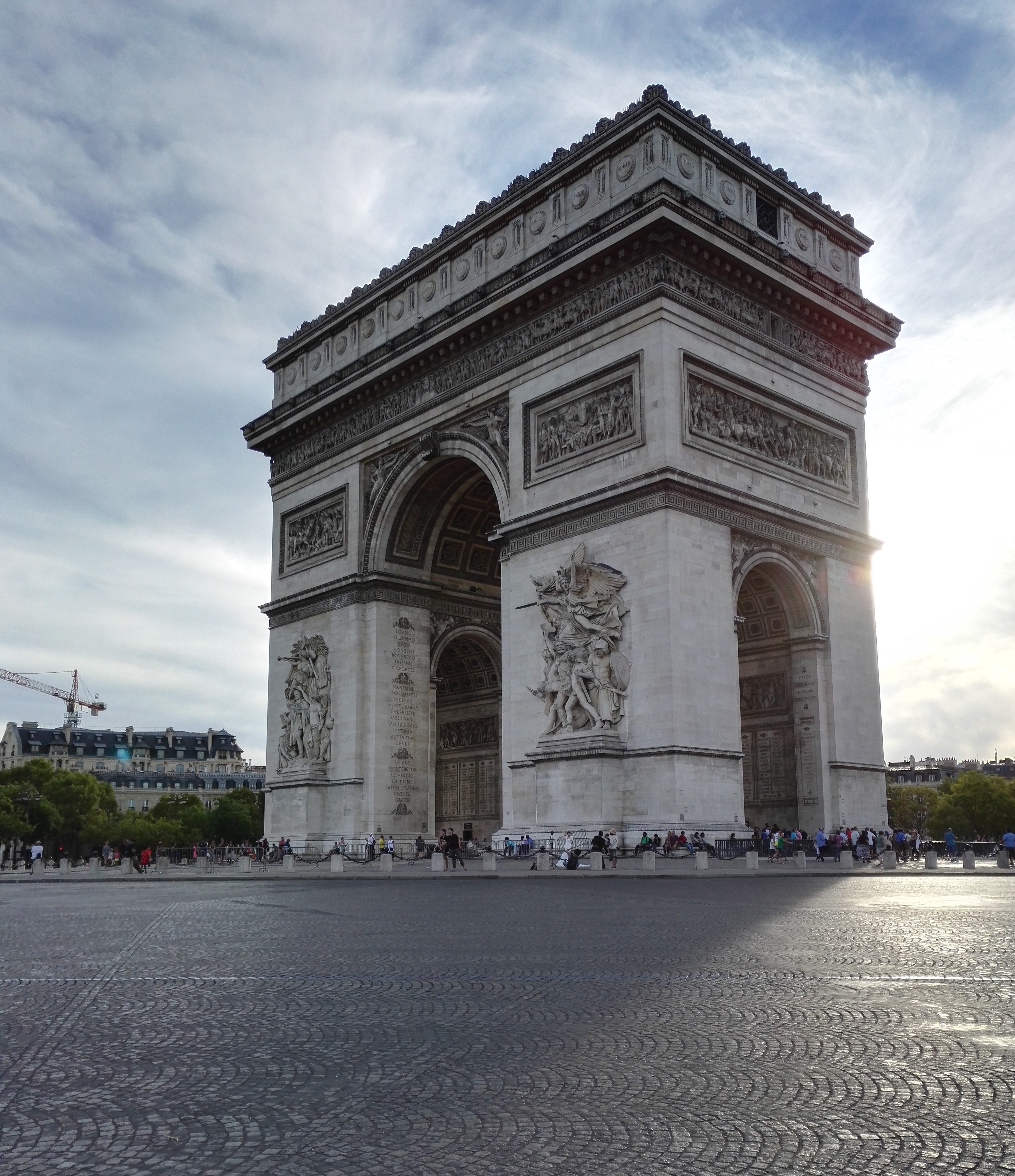 ornate, travel destinations, arch, summer, tourism, 4K, triumphal arch, outdoors, mobile phone, larc de triomphe de letoile, travel, street, sunrise, built structure, Phone HD Wallpaper