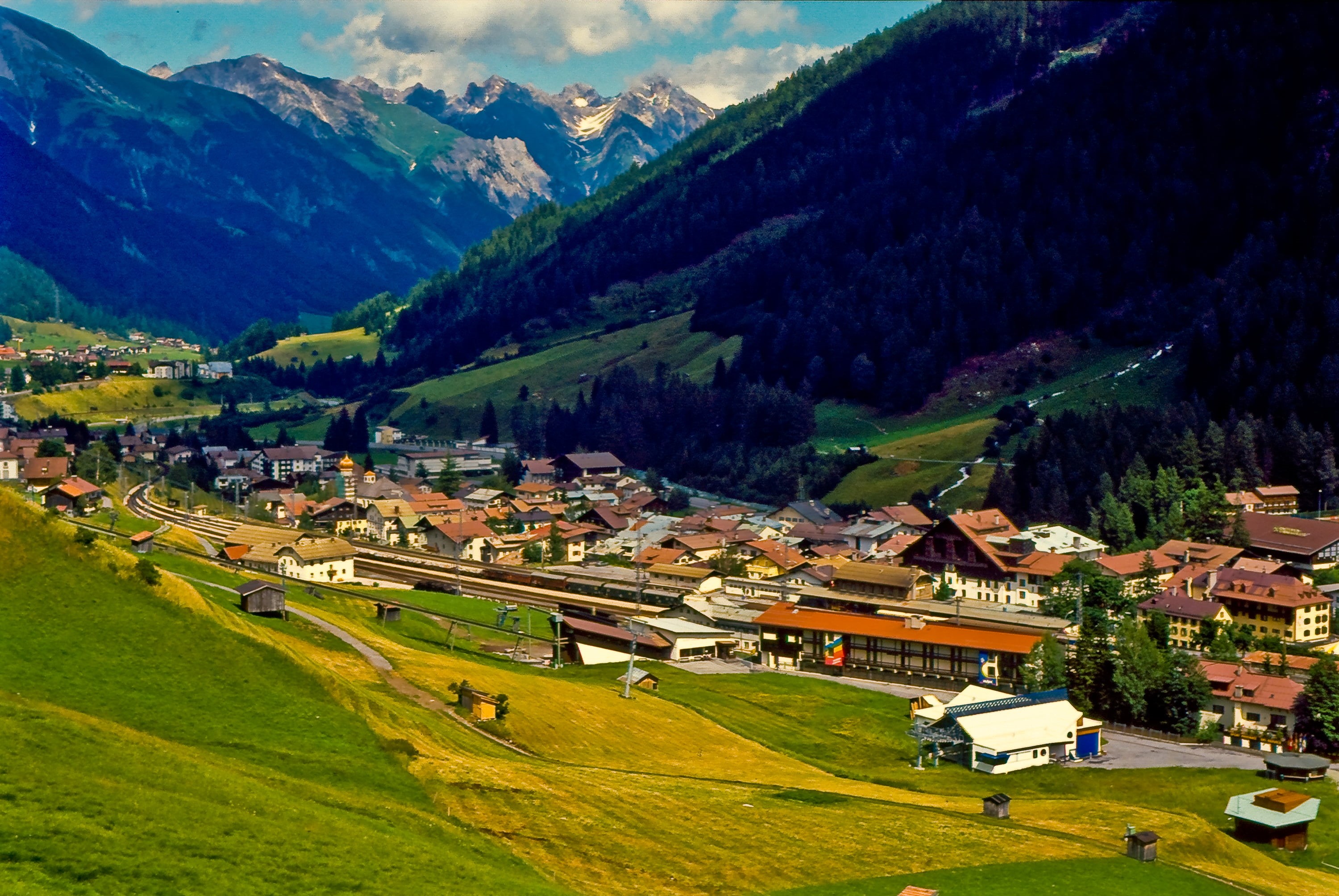 school  website, teaching, teacher, creative commons, nature, twitter, Austria, europe, hill, photography, bringhurst  robert, sports, kodachrome, near, HD Wallpaper