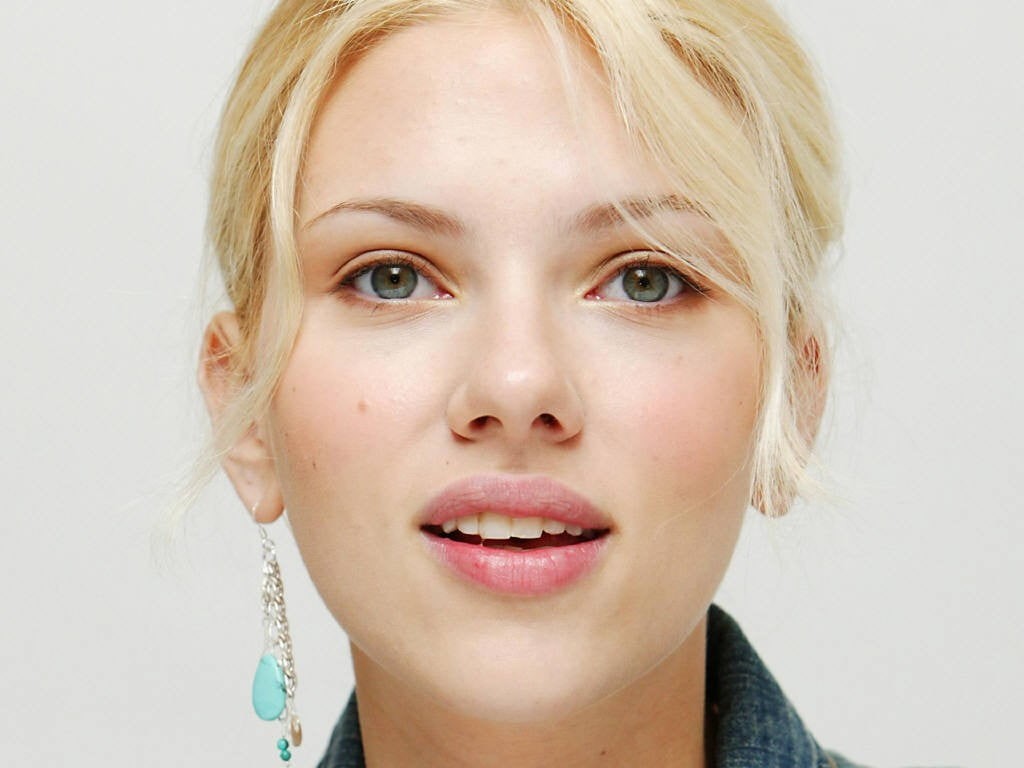 blond hair, headshot, child, women, green eyes, Scarlett Johansson, one person, celebrity, close-up, studio shot, young adult, human face, indoors, looking at camera, HD Wallpaper