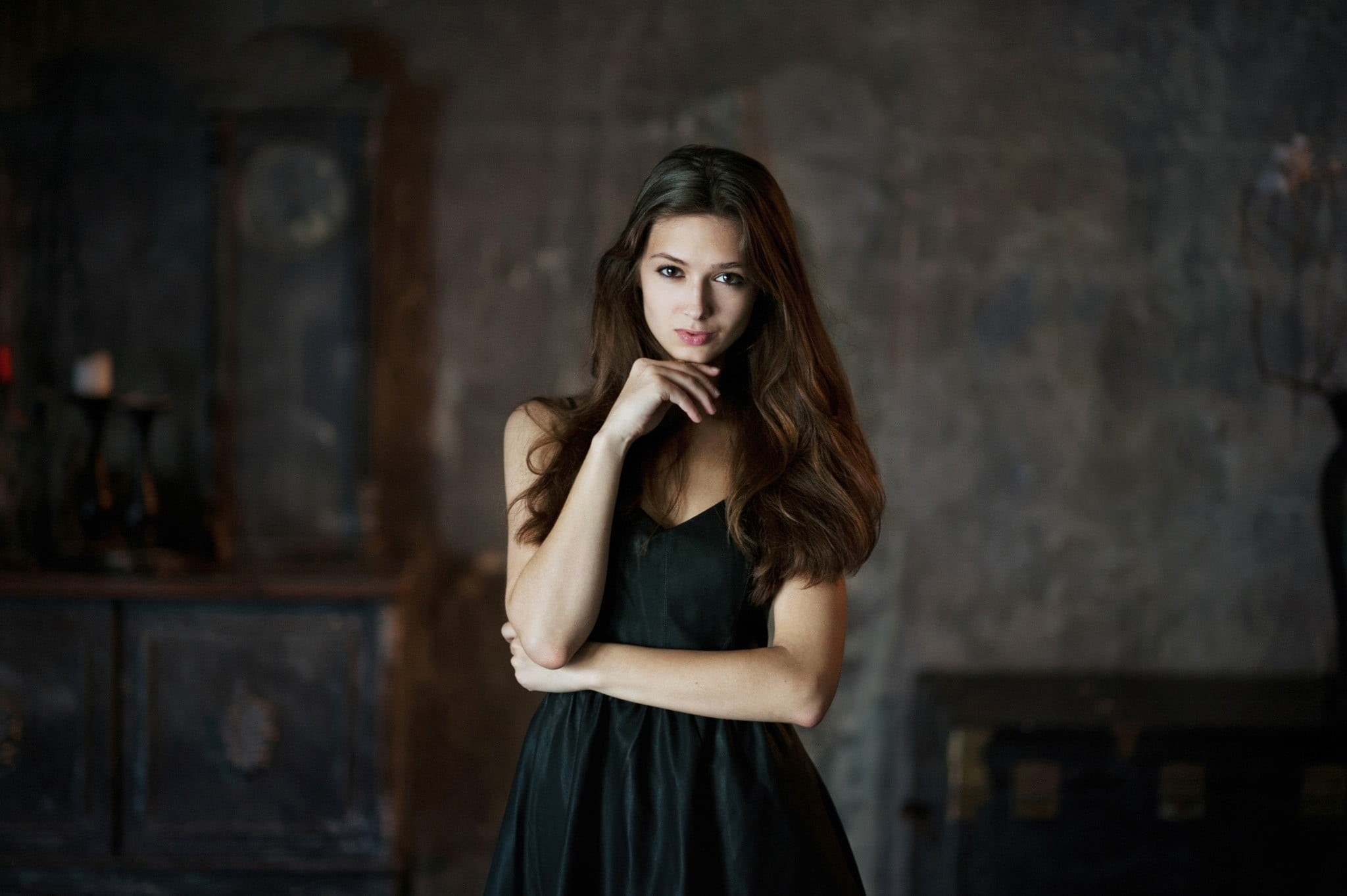 serious, brunette, long hair, front view, brown hair, indoors, clothing, adult, women, 1080P, fashion, standing, one person, beauty, beautiful woman, hairstyle, HD Wallpaper