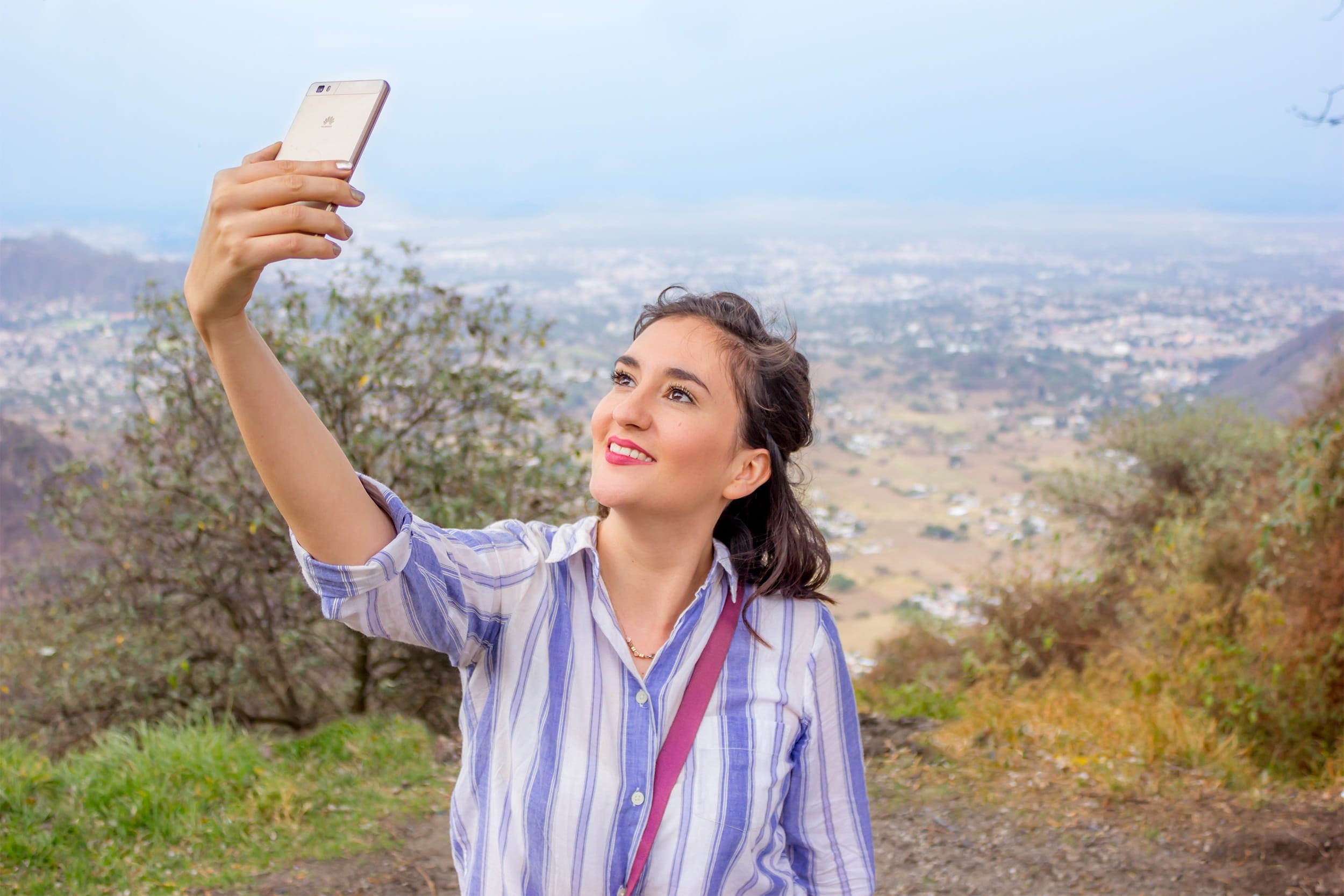 whatsapp, happy, huawei, mobile phone, job, cell, internet, blue, outdoors, cityscape, young women, one person, woman, planet, activity, web, hair, white, HD Wallpaper