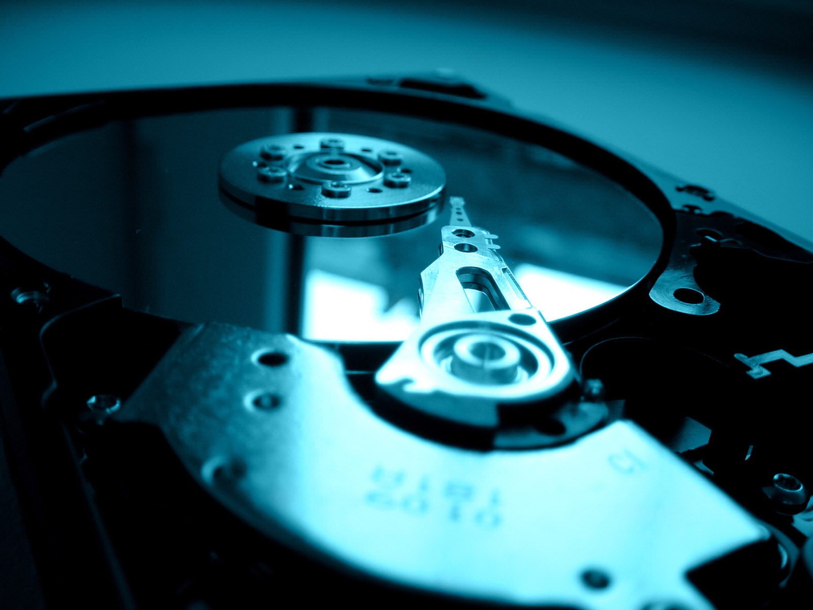 Hard drives, head, 720P, technology, computer, HD Wallpaper