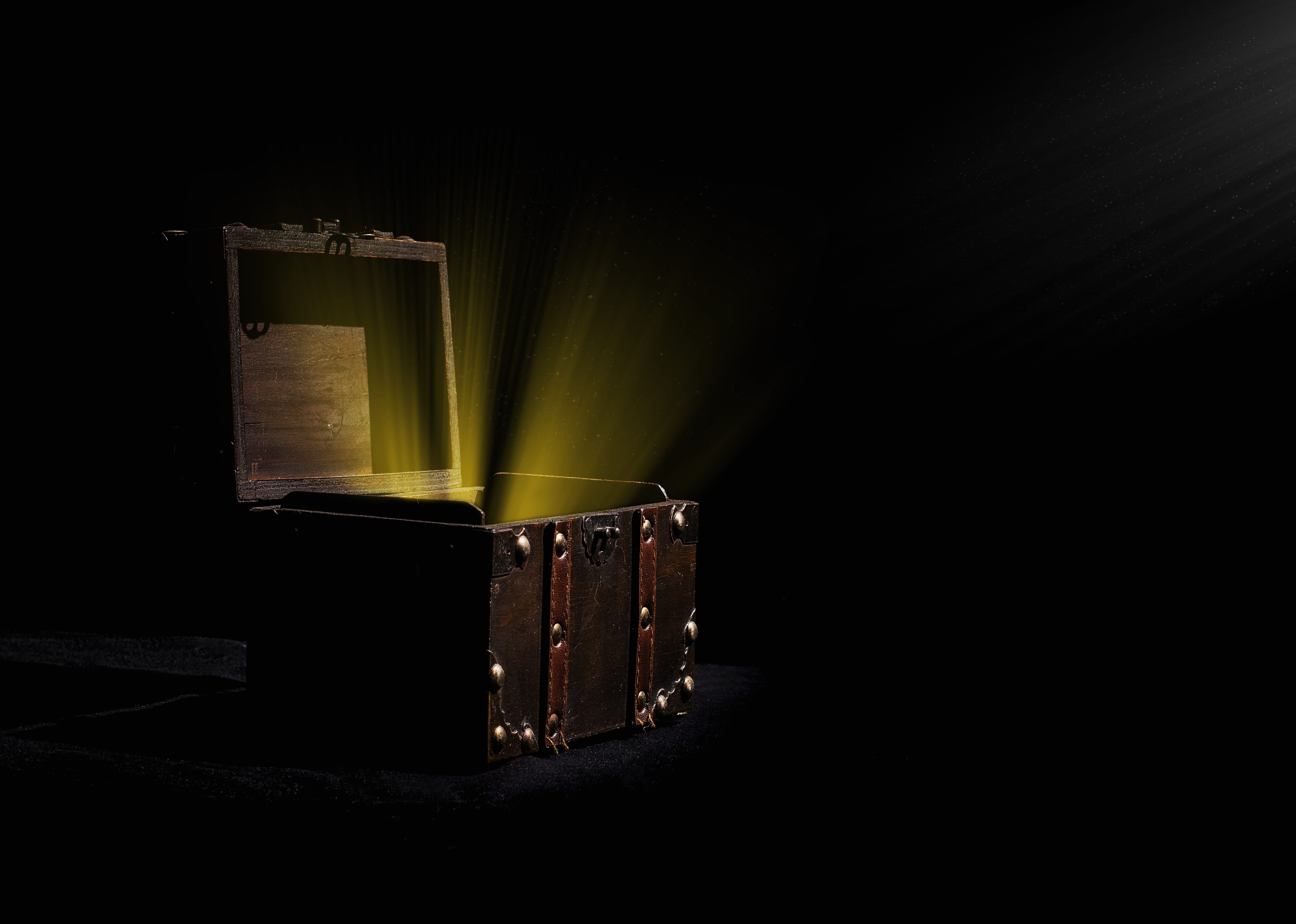 Analogue, black background, royalty  images, spotlight, treasure chest, shadow, show, stage, metal, no people, architecture, art, industry, wood - material, HD Wallpaper