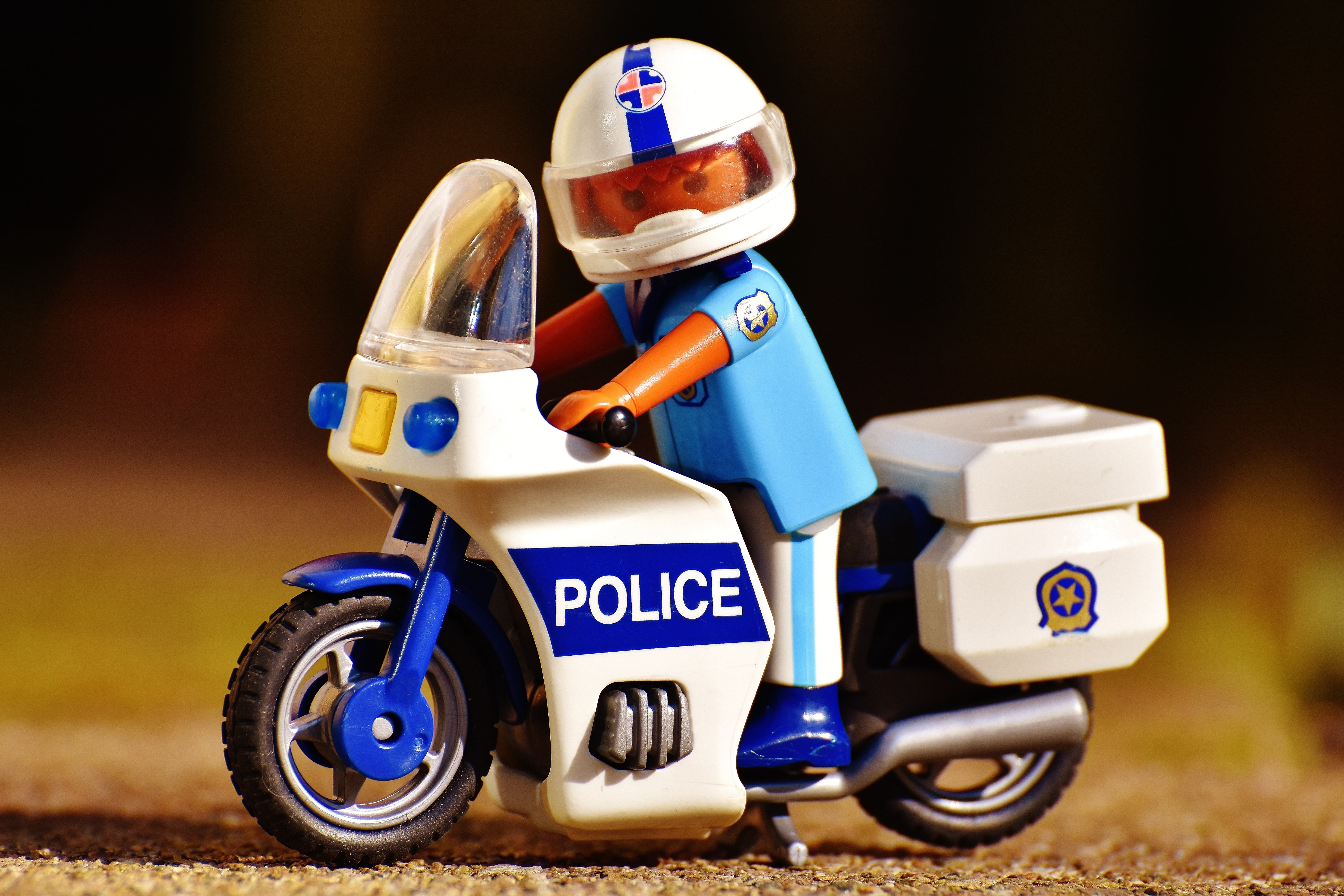 figure, sports helmet, crash helmet, 5K, sport, mode of transportation, cop, bike, touring, competition, motor vehicle, headwear, sports equipment, one person, HD Wallpaper