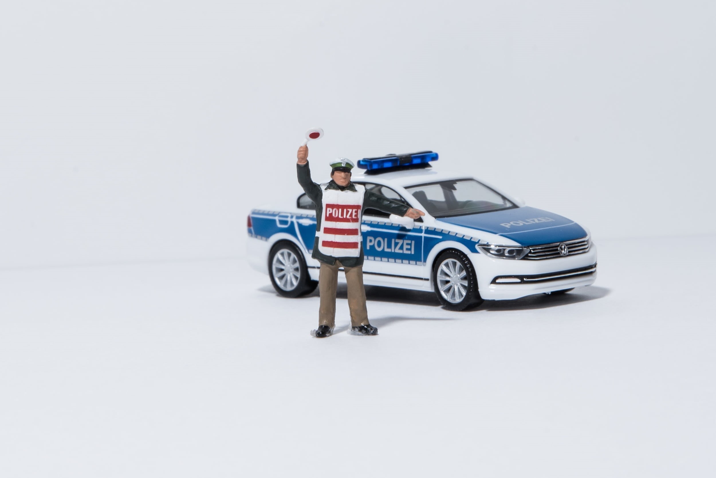 copy space, studio shot, cartridges, blue light, safety, young adult, police force, internet security, pistol, indoors, patriotism, control, two people, HD Wallpaper