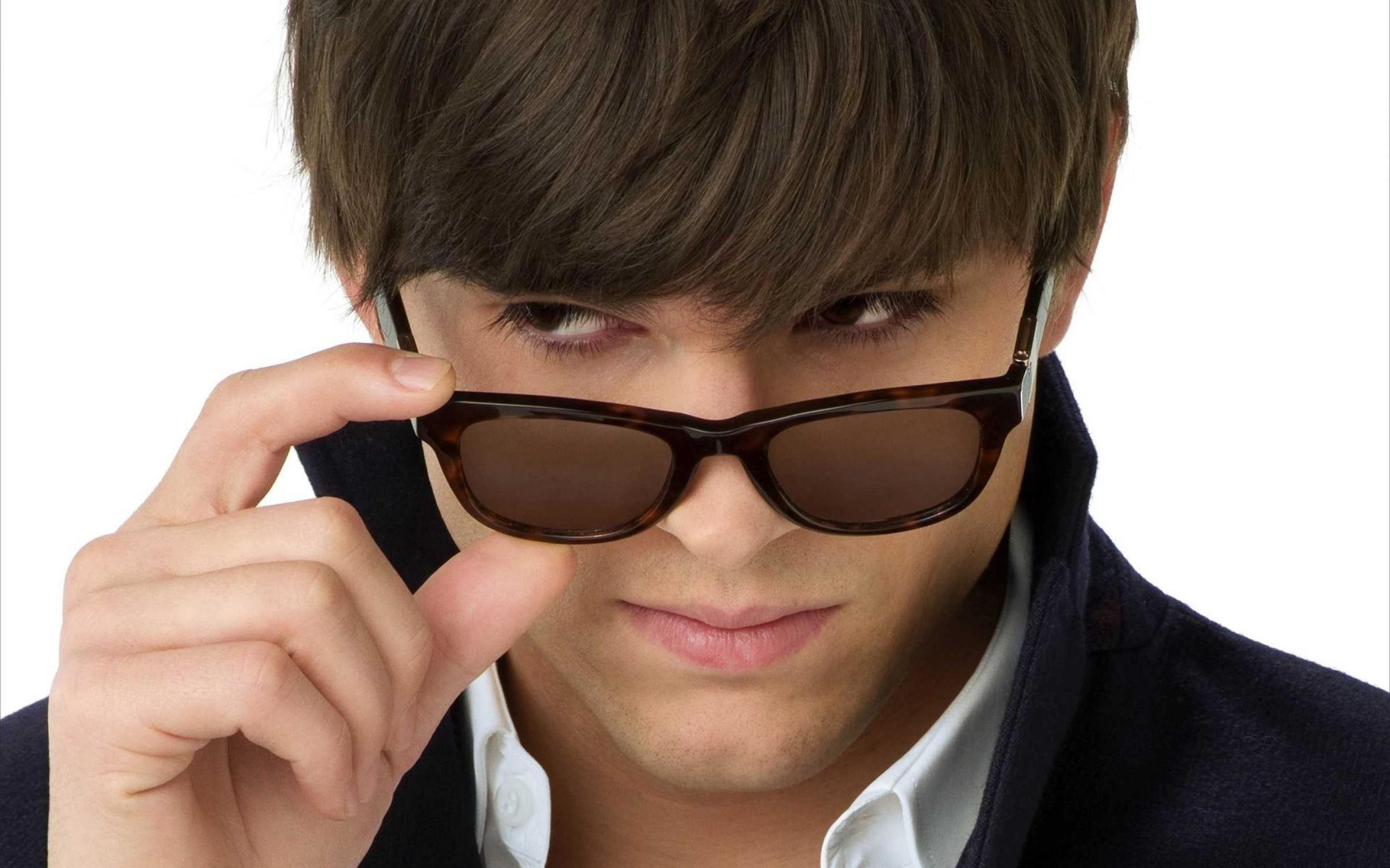 model, 2K, ashton kutcher, actor, celebrity, boys, kutcher, producer, holl, ashton, sunglasses, investor, celebrities, HD Wallpaper