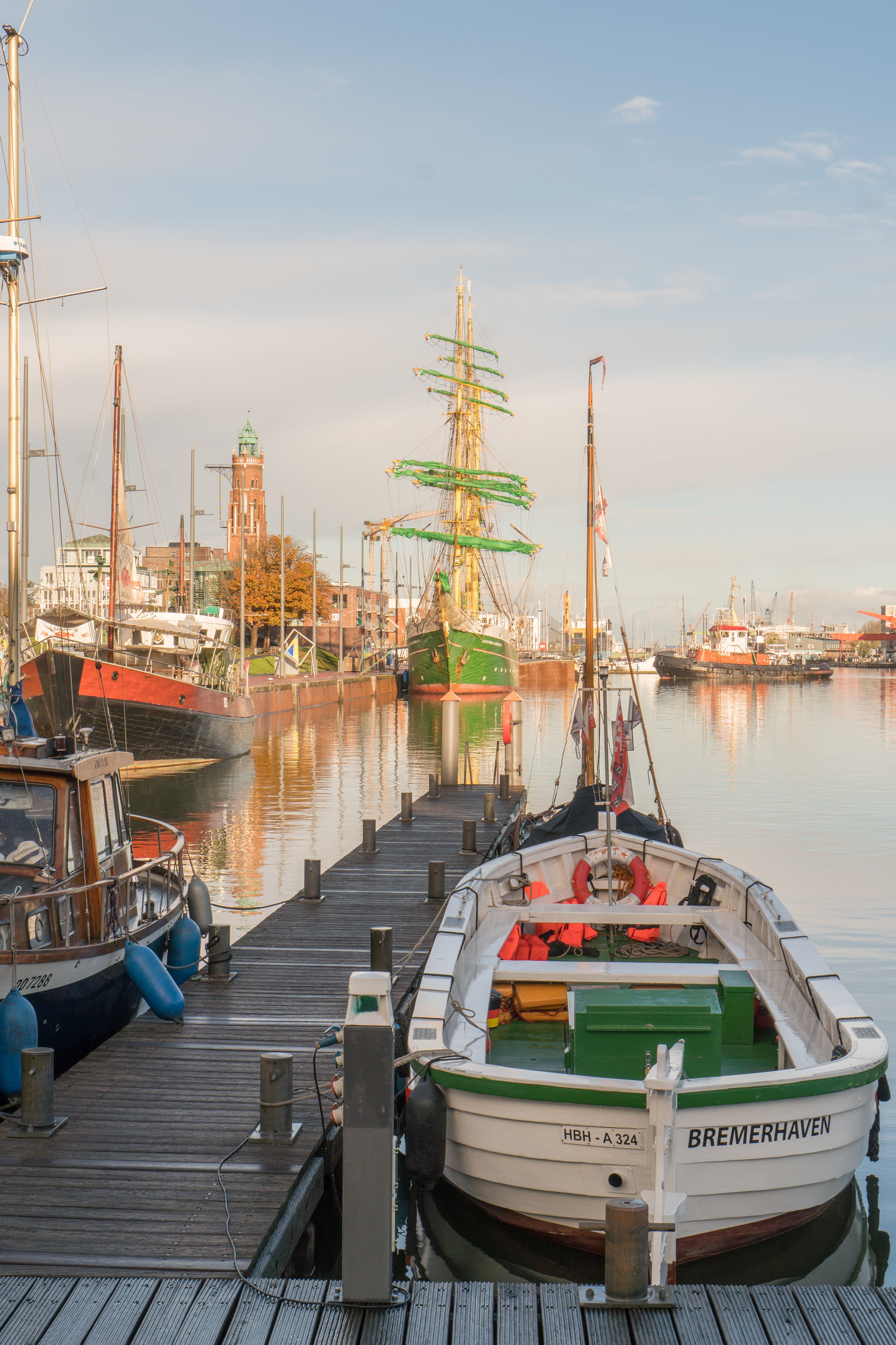sky, machinery, no people, 5K, crane - construction machinery, mast, mode of transportation, nautical vessel, built structure, harbor, fishing industry, Phone HD Wallpaper