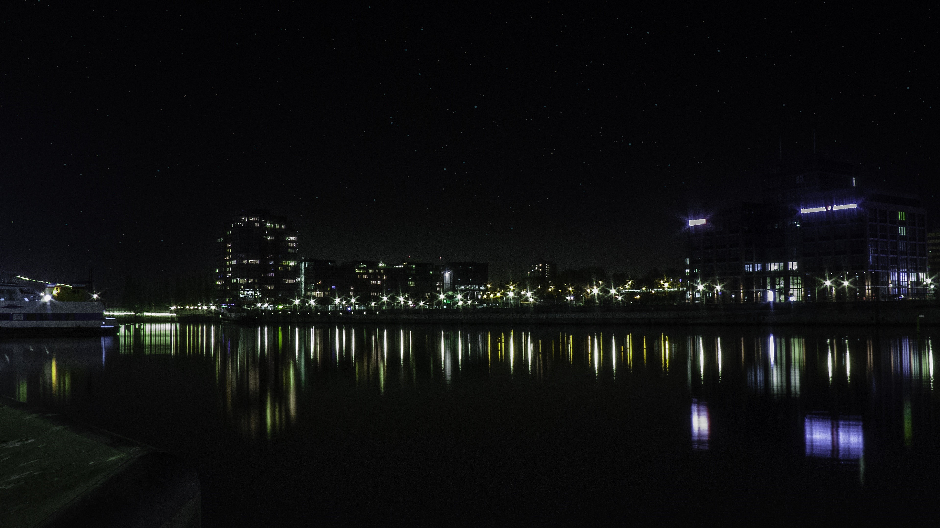 water, building exterior, outdoors, 4K, night photo, lake, light, kiel tucked, port, mystical, kiel, office building exterior, building, architecture, HD Wallpaper