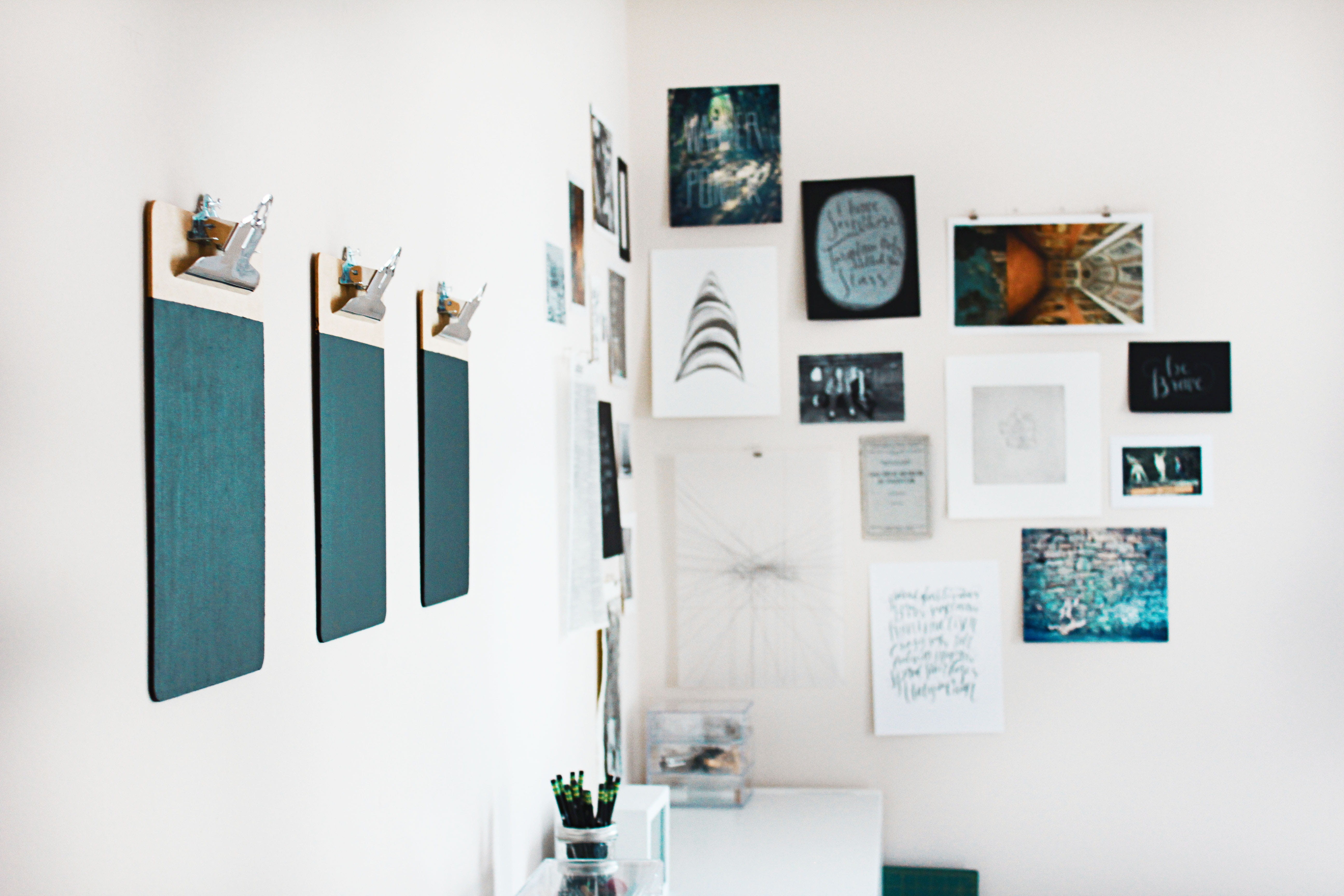 home Interior, office, frame, design, green, chalkboard, apartment, furniture, house, no People, home office, window, office decor, architecture, homeoffice, HD Wallpaper