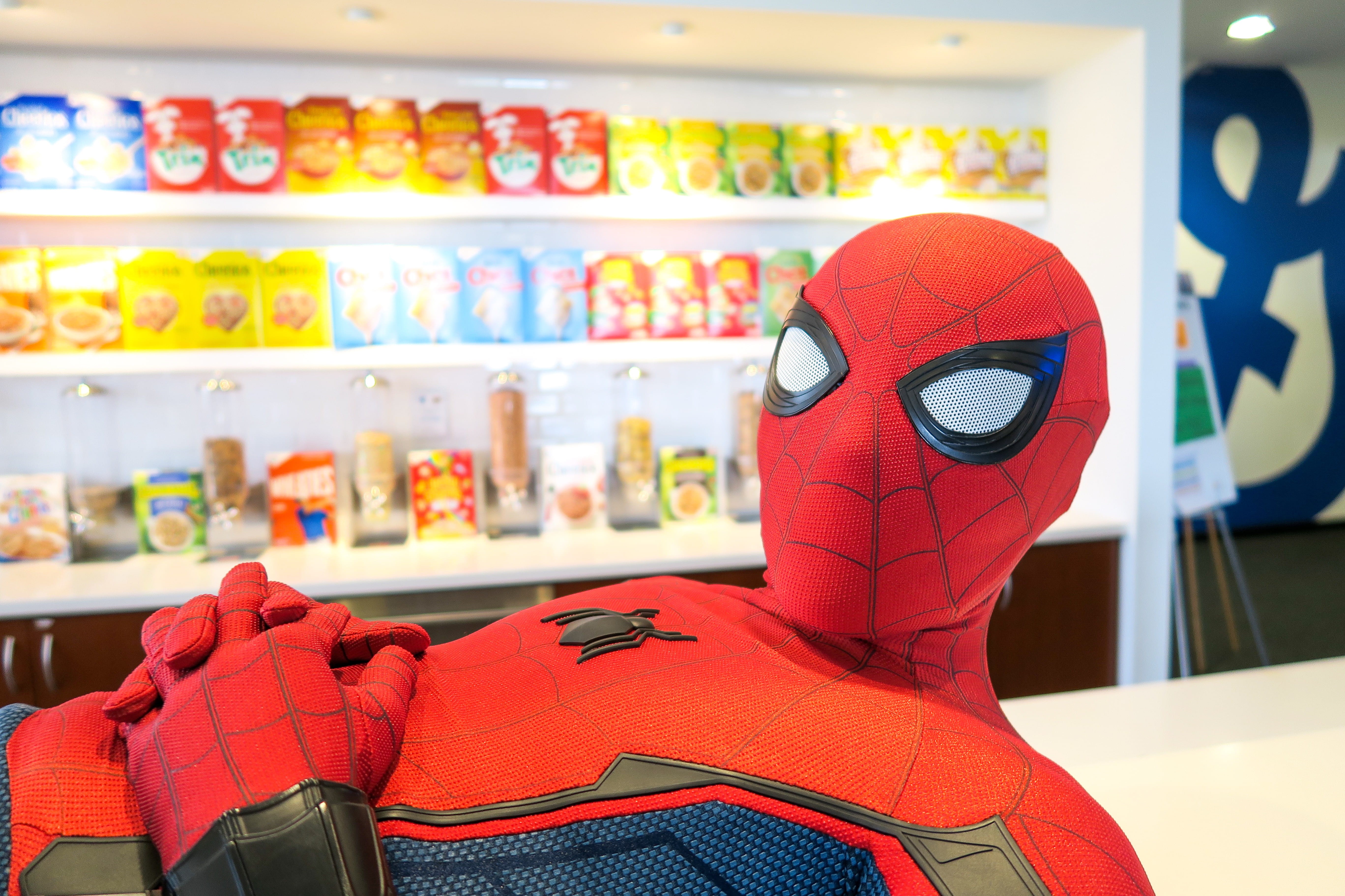 infinity stone, dinner, 5K, no people, avengers, spiderman homecoming, variation, collection, golden valley, eat, tom holland, store, iron man, focus on foreground, HD Wallpaper