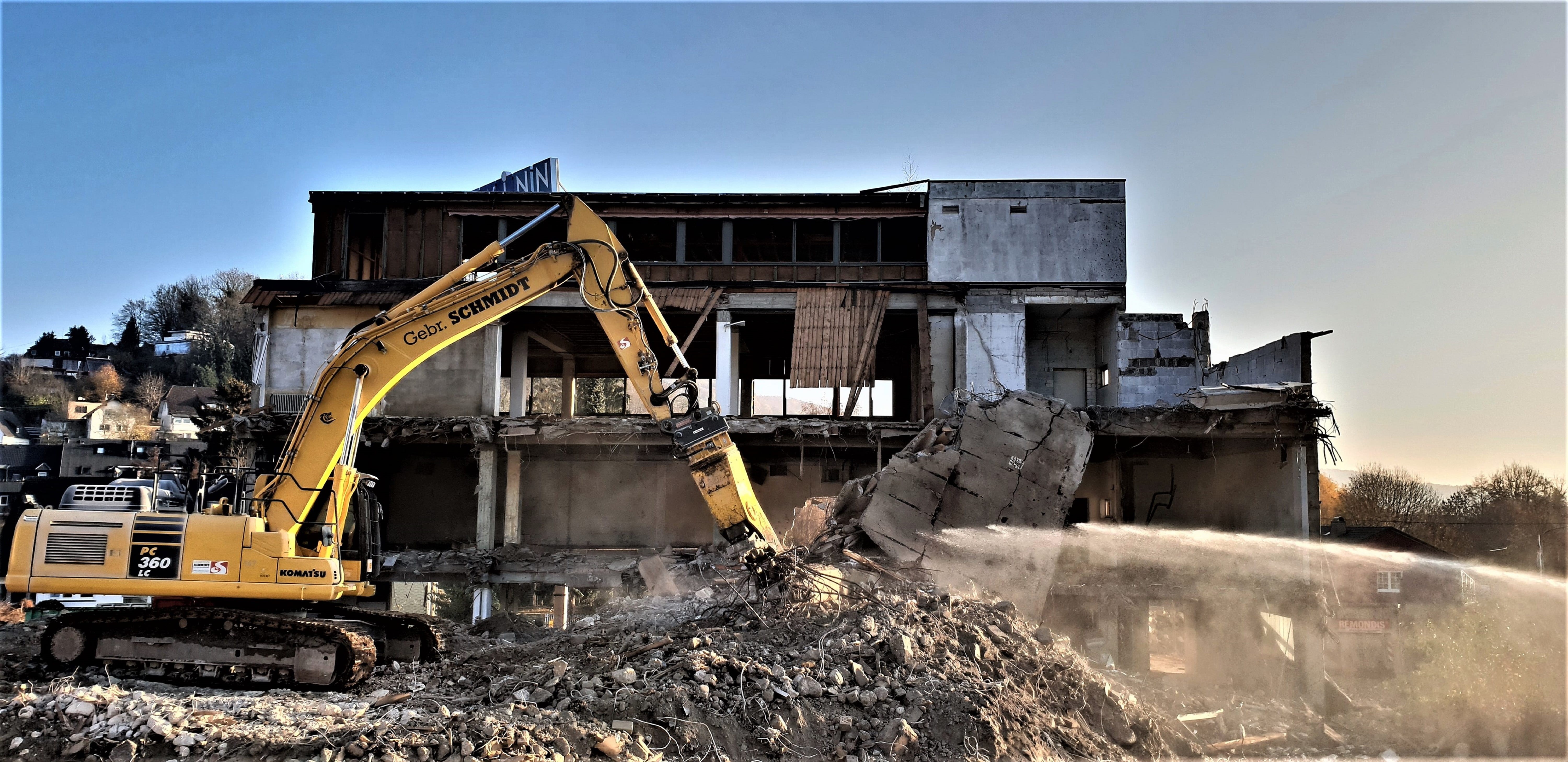 ruined, water jet, land vehicle, architecture, machinery, nature, damaged, westerburg, destruction, industry, abandoned, construction site, 5K, built structure, HD Wallpaper