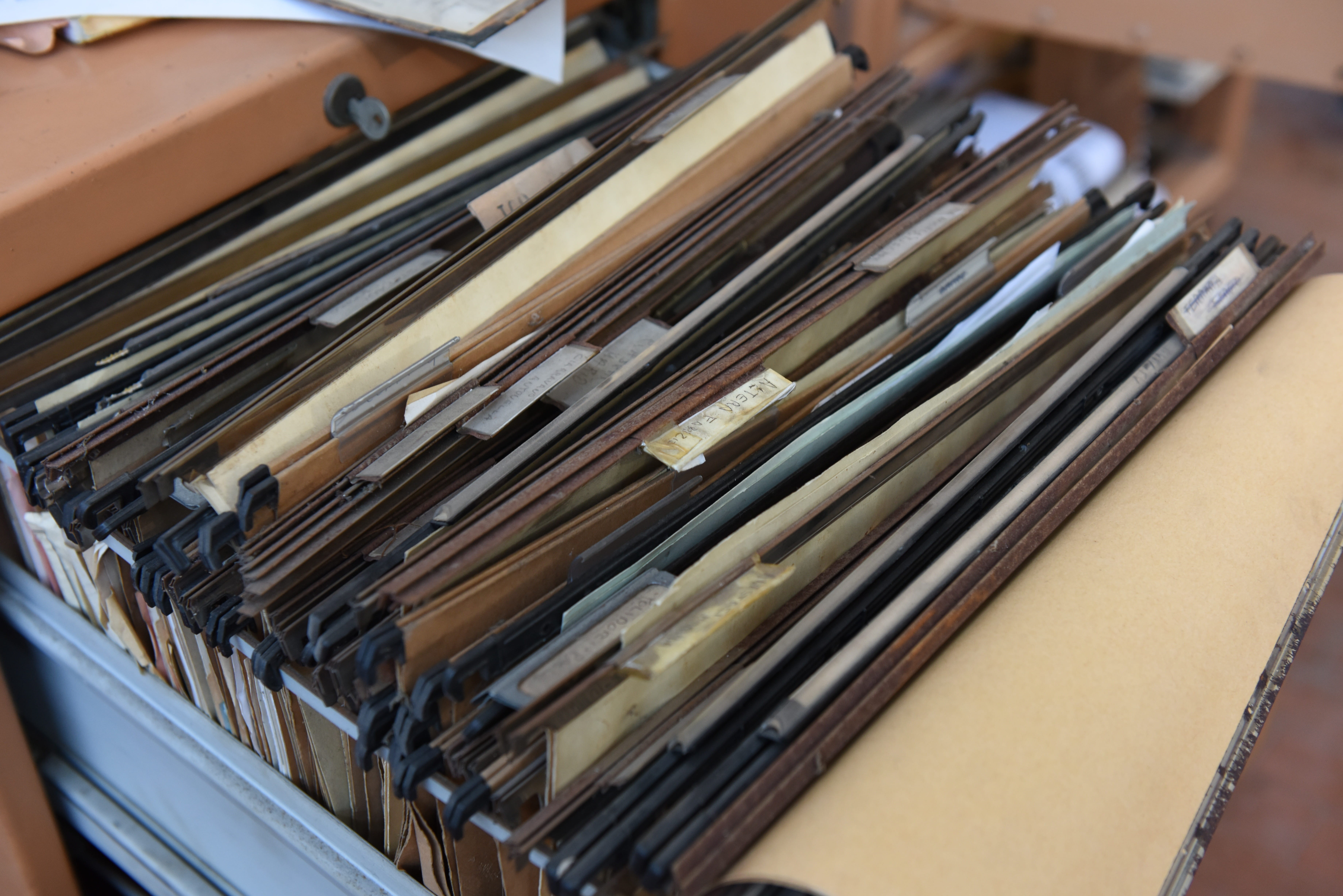 collection, dossier, archive, map, in a row, education, art and craft, business, abundance, no people, office, close-up, organizer, large group of objects, HD Wallpaper