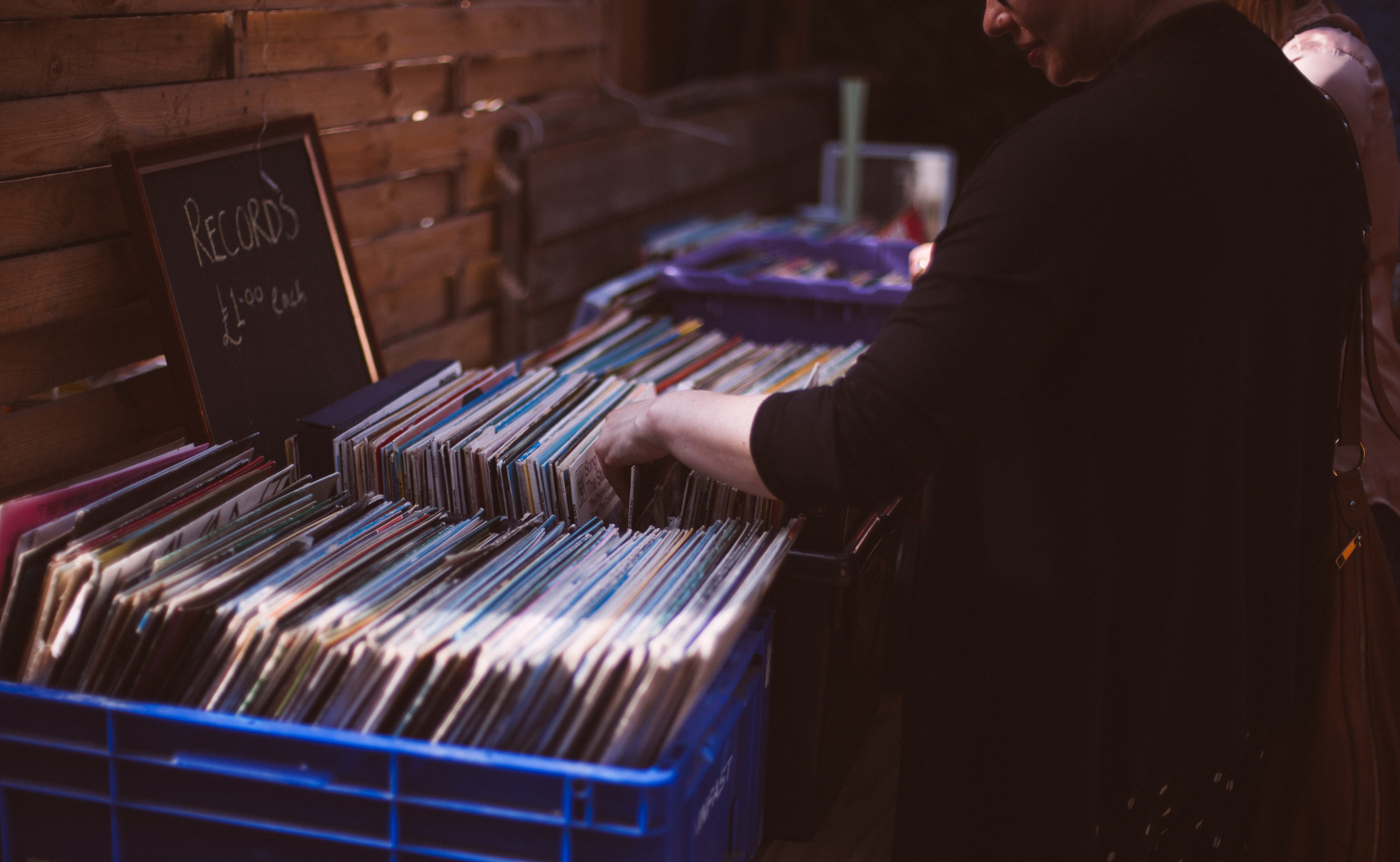 abundance, lp, person, business finance and industry, music, 5K, browsing, holding, black, record, men, loom, disk, occupation, one person, working, adult, HD Wallpaper