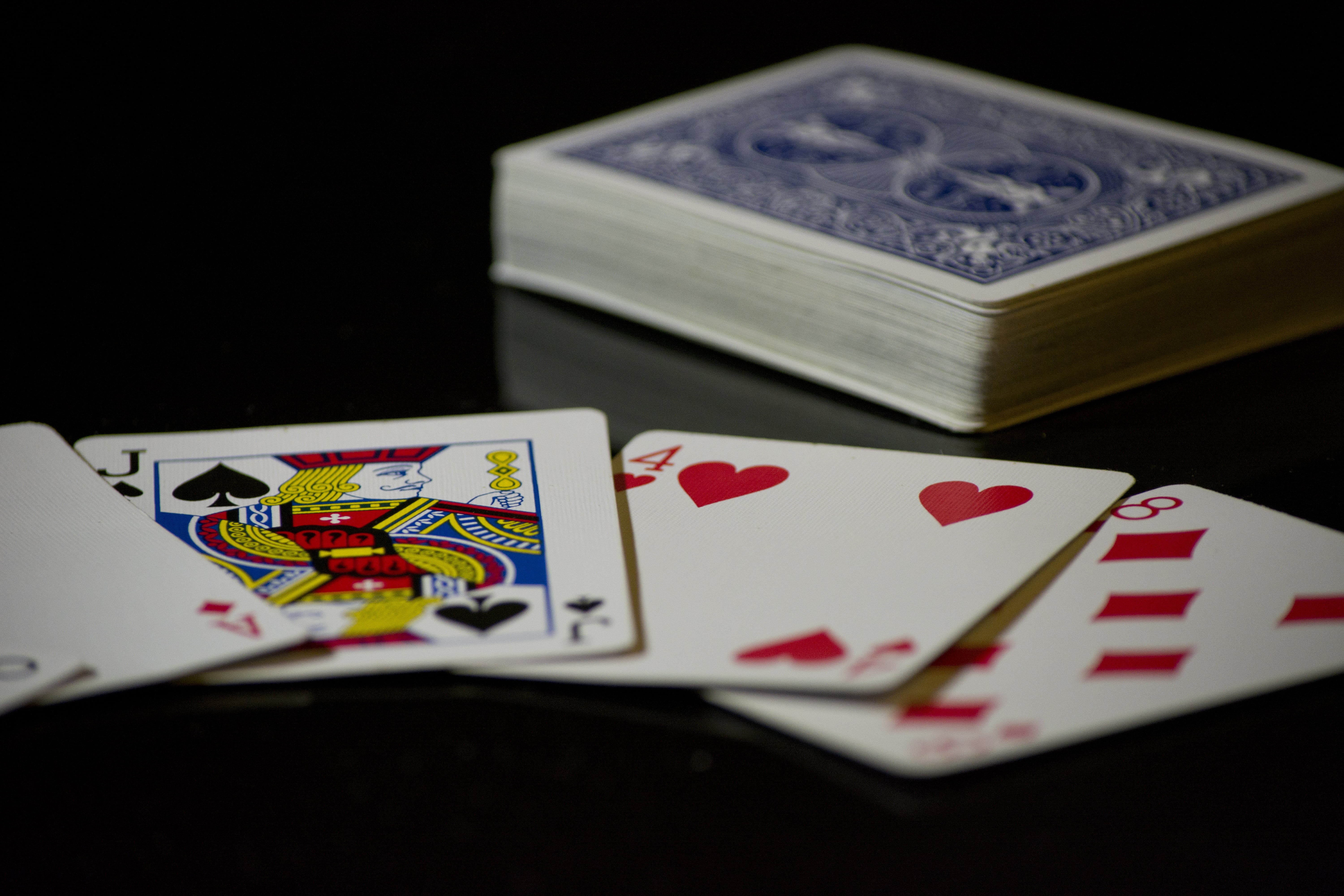 5K, indoors, chips, fun, group of objects, table, poker - card game, surface, luck, diamonds, no people, cards, poker, selective focus, deal, deck, lucky, HD Wallpaper