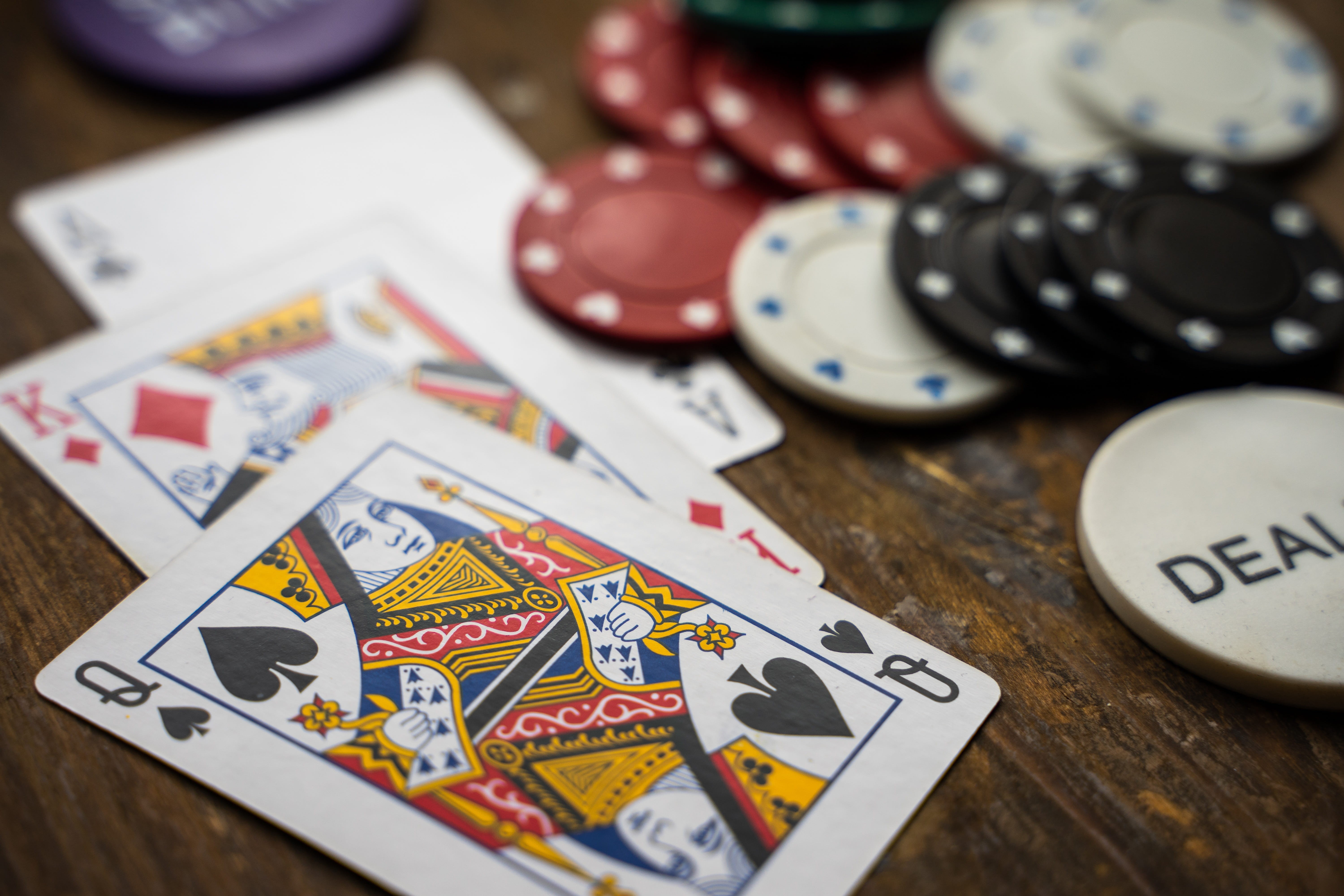 profit, chips, gambling, large group of objects, 5K, points, pleasure, win, poker - card game, indoors, casino, wood - material, close-up, poker, stack, HD Wallpaper