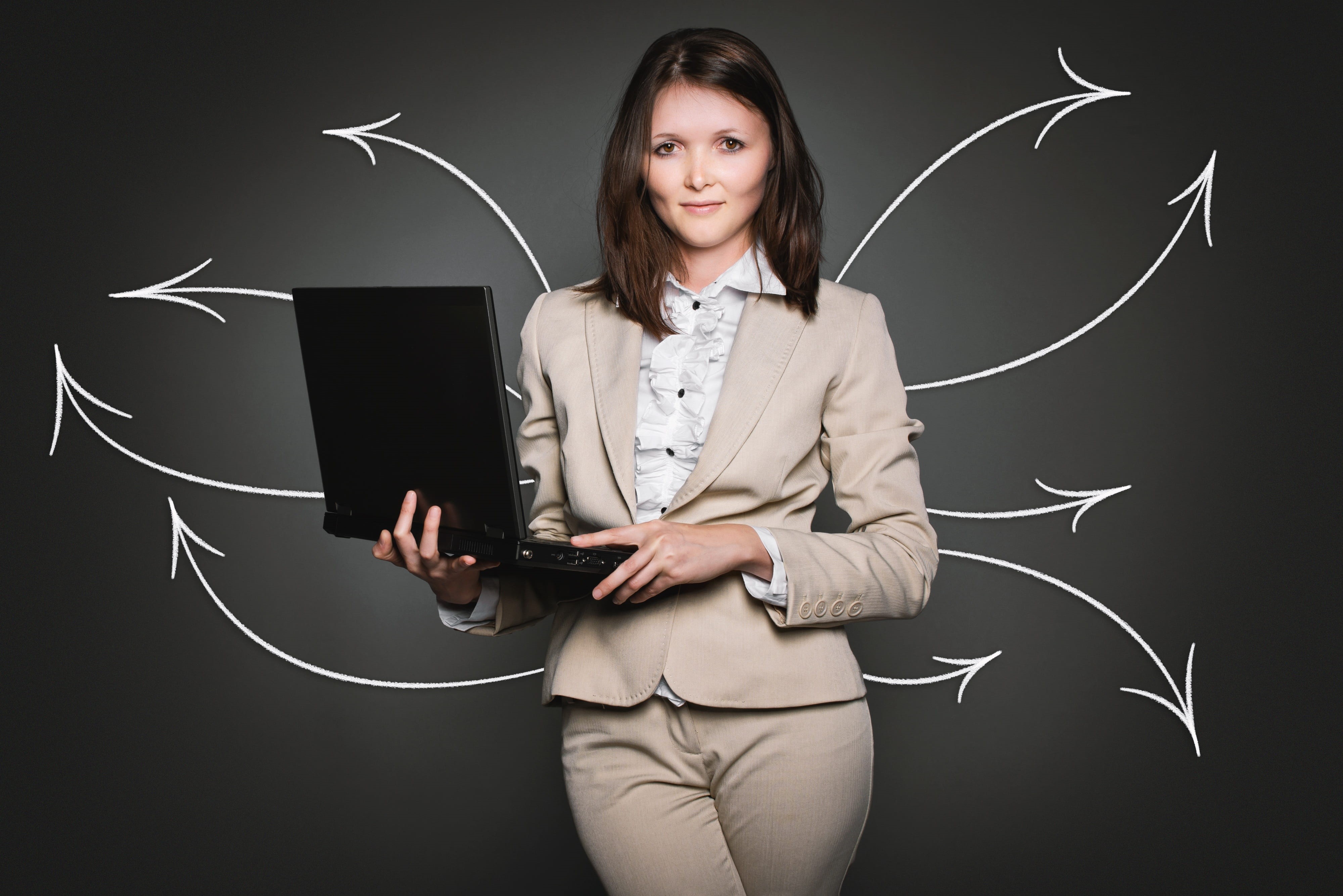 holding, employee, portrait, self confident, smiling, 4K, backgrounds, technology, computer, bottoms, system, positive, mrs, work, boss, looking at camera, HD Wallpaper