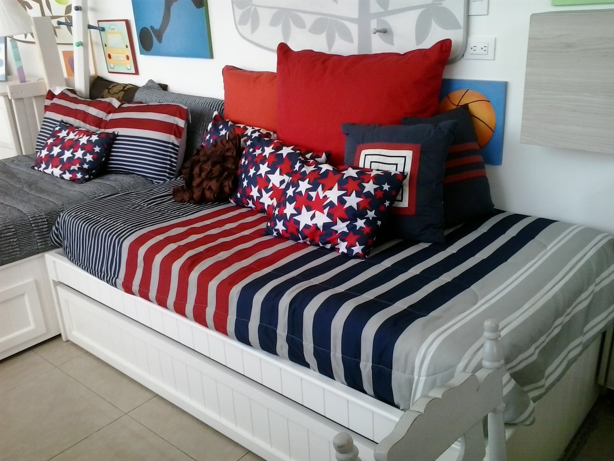 domestic room, bed, home interior, cushion, indoors, no people, relaxation, pillow, bedroom, cozy, patriotism, flag, striped, day, red, children, white color, HD Wallpaper