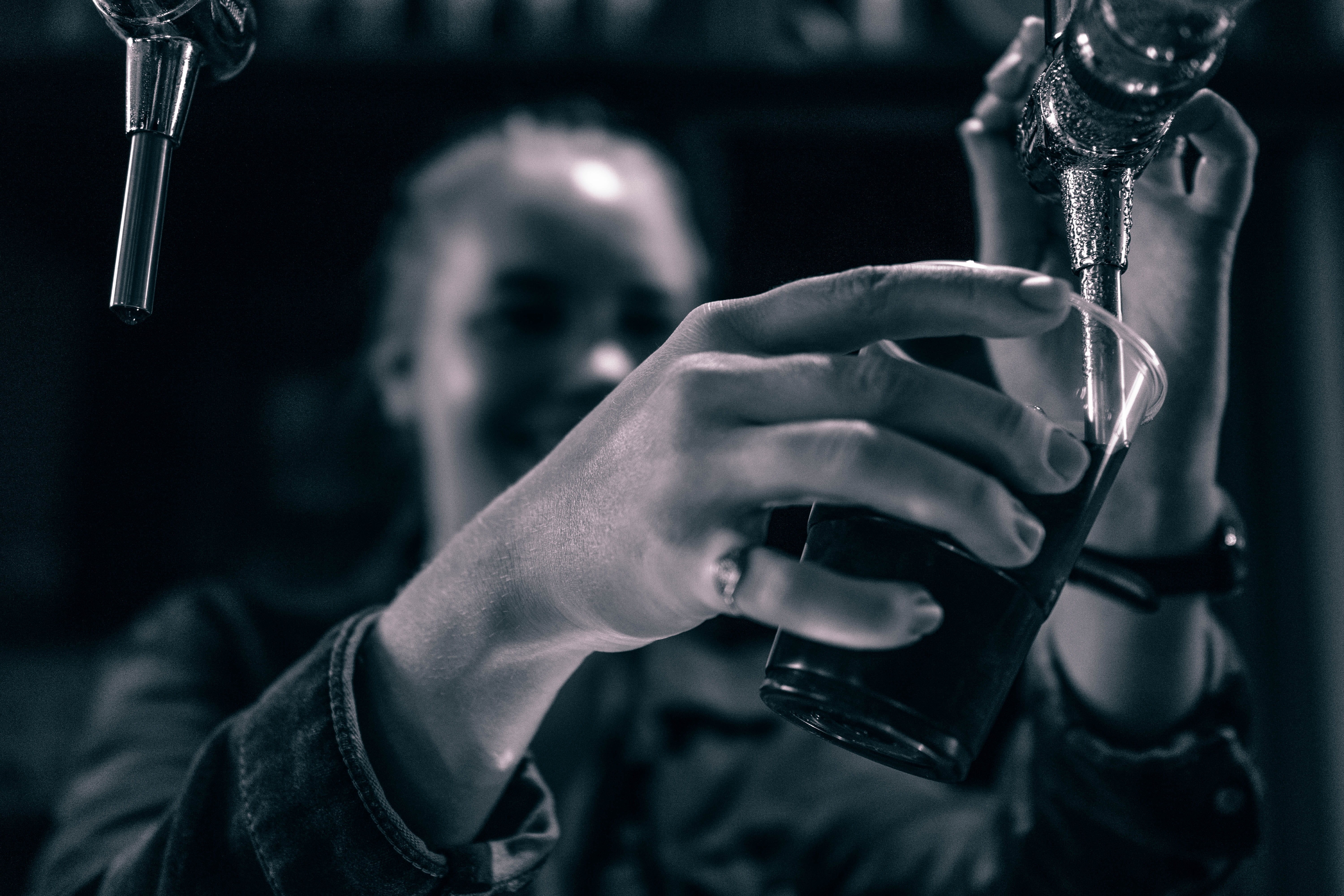 holding drink, drinking, pouring beer, beer, pouring, arts culture and entertainment, holding, men, barmaid, pour, bar, adult, human hand, tap beer, equity point gothic, HD Wallpaper