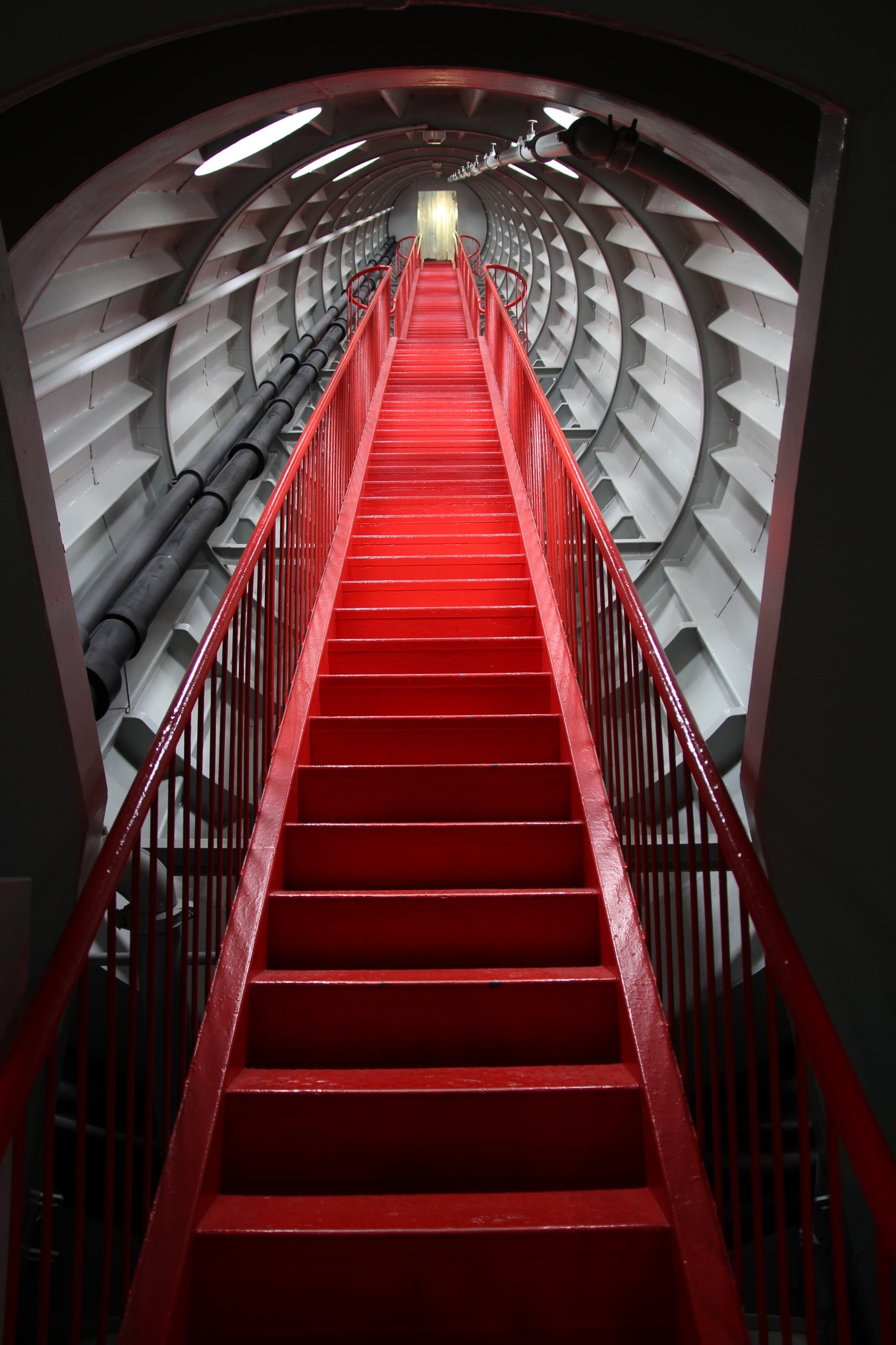 modern, worlds fair, diminishing perspective, low angle view, spiral, red, indoors, railing, brussels, illuminated, 2K, stairs, upward, the way forward, Phone HD Wallpaper