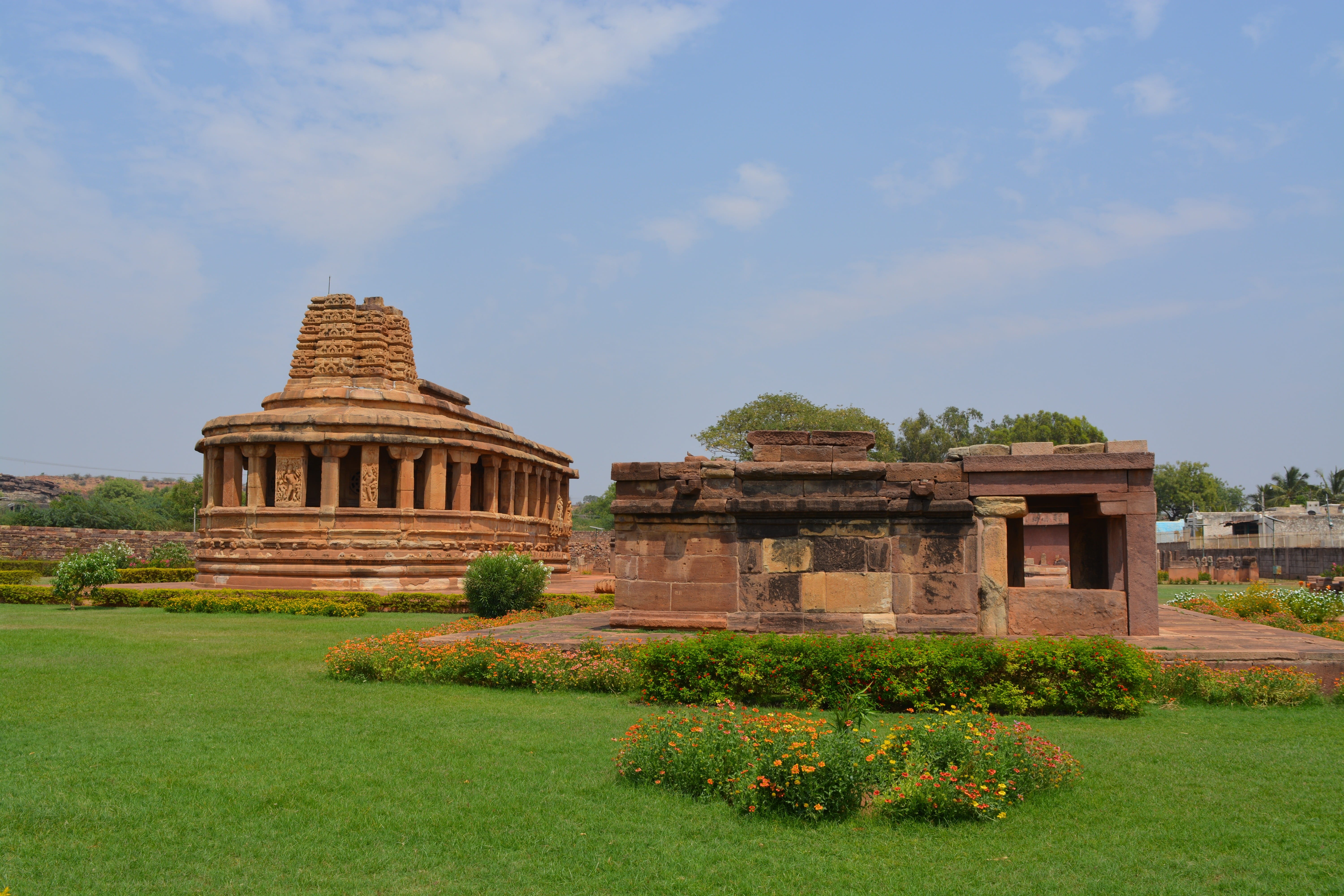 tourism, grass, ancient civilization, outdoors, old, architecture, famous, green color, place of worship, building exterior, culture, hampi, sky, traveler, HD Wallpaper