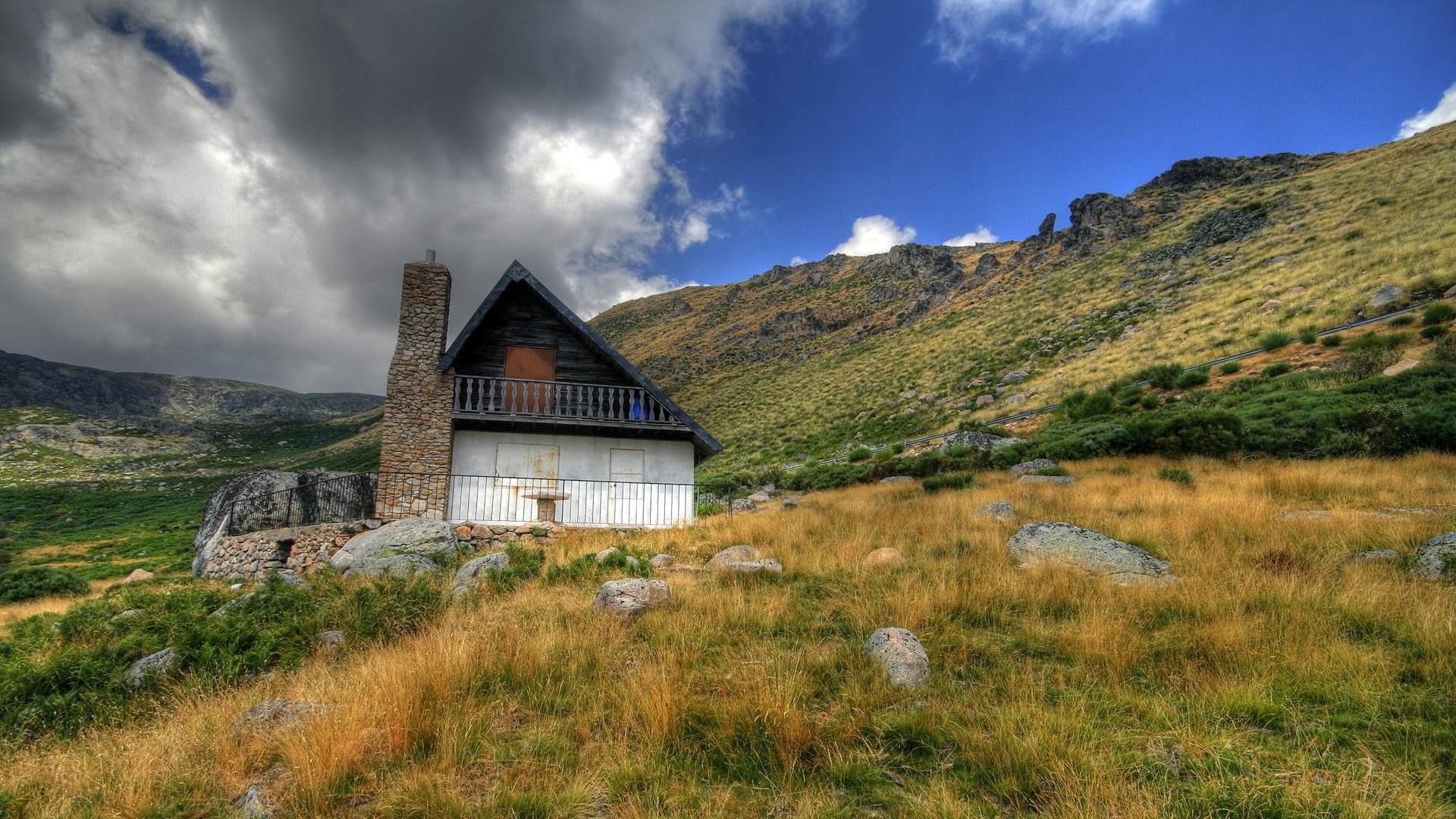 field, tranquility, alps, house, mountainside, scenics - nature, tranquil scene, nature, no people, europe, beauty in nature, 1080P, portugal, cloud - sky, HD Wallpaper
