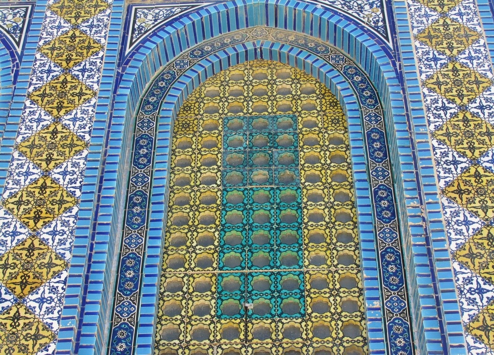 architecture, creativity, calligraphy, tile, design, day, mosaic, pattern, arch, craft, temple, full frame, religion, blue, no people, jerusalem, floral pattern, HD Wallpaper