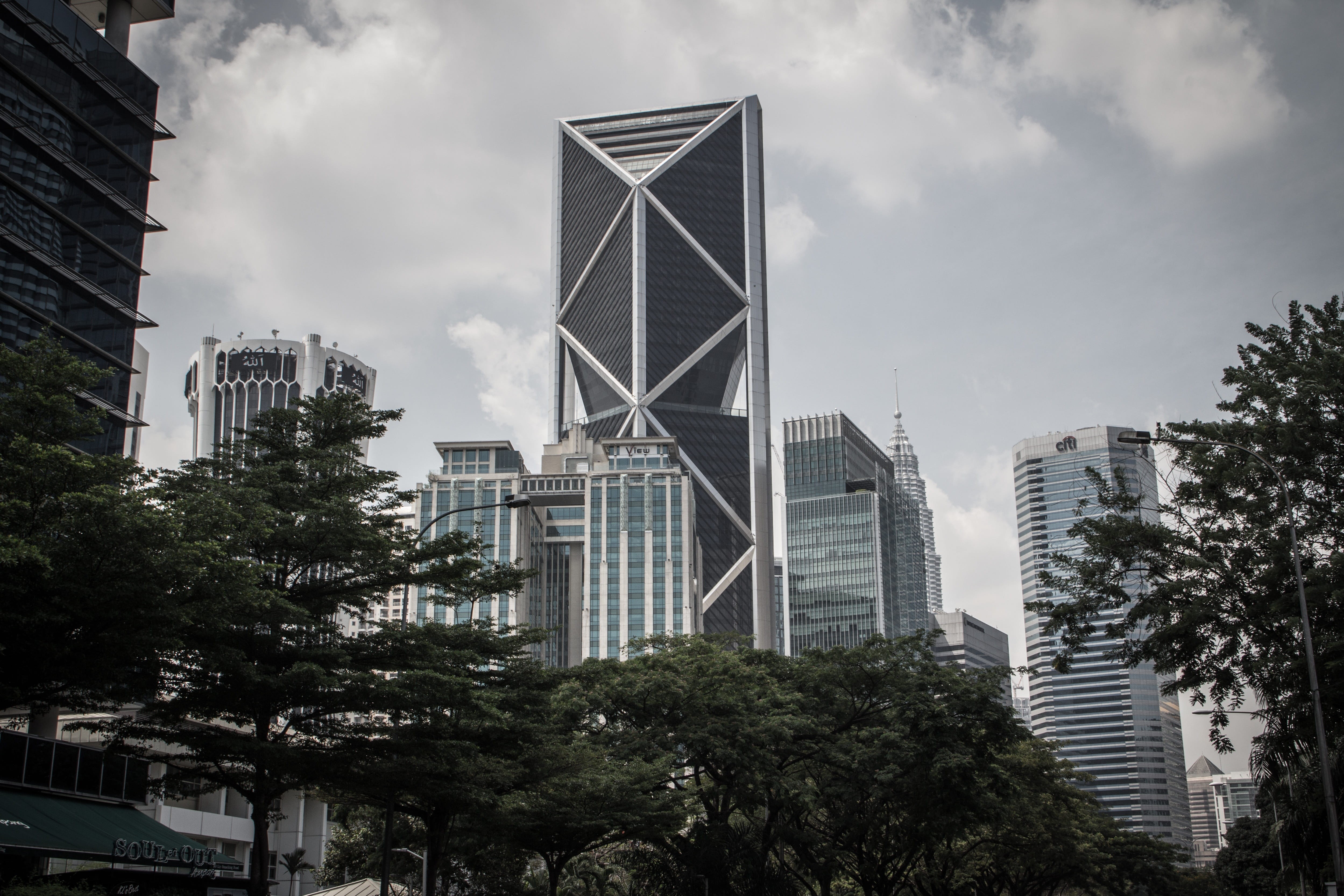 Towers, 4K, asia, Building, outdoors, big city, city, plant, low angle view, built structure, sky, day, landmark, Malaysia, skyscraper, office building exterior, HD Wallpaper