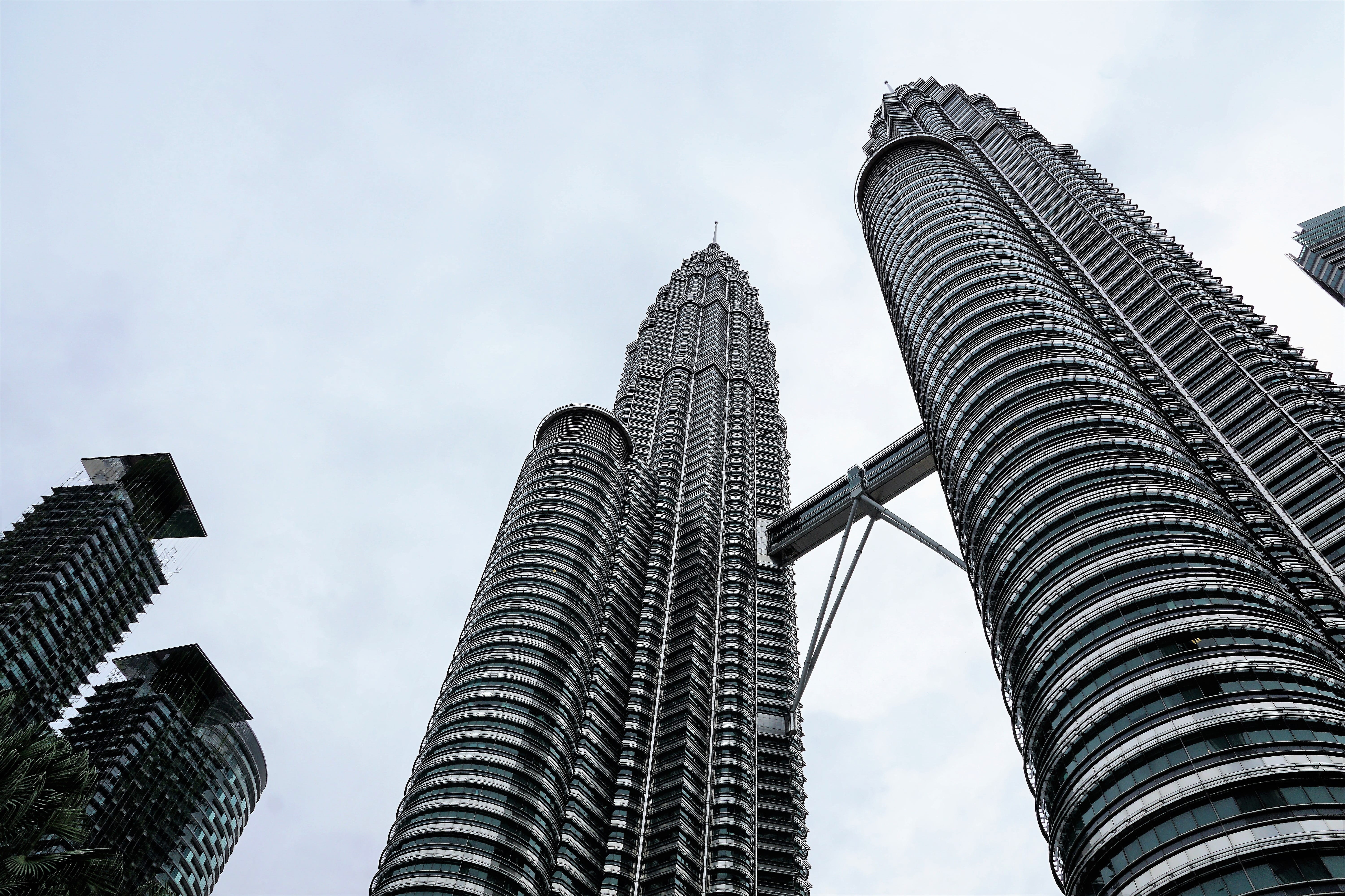 large, petrona, miracle, kong kuala, nature, built structure, finance, structure, house, skyline, day, architecture, no people, financial district, contemporary, HD Wallpaper