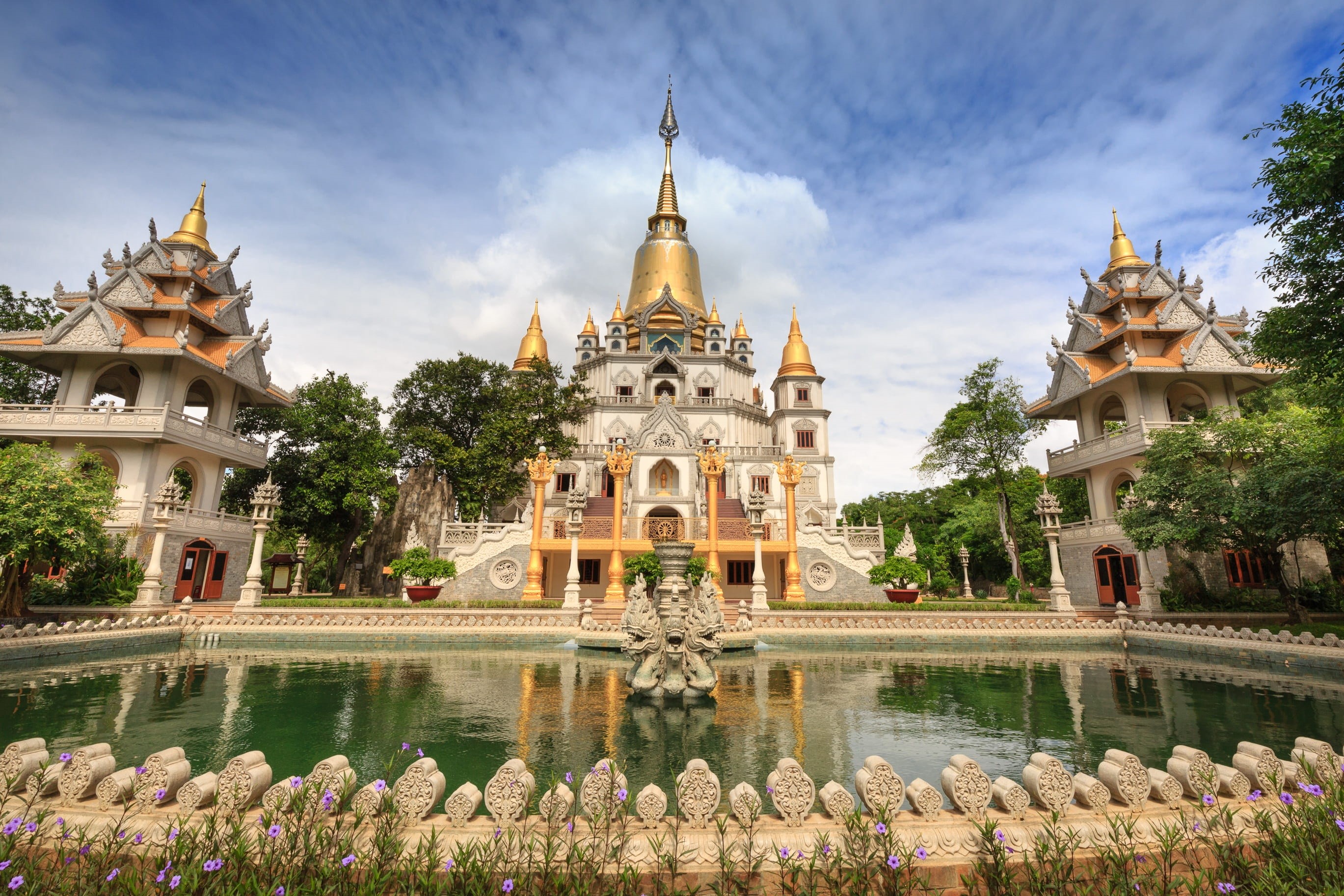 spirituality, nature, architecture, nice, lake, no people, travel, gold, low, the park, saigon, temple, china, the tradition, outdoors, cloud - sky, structure, HD Wallpaper