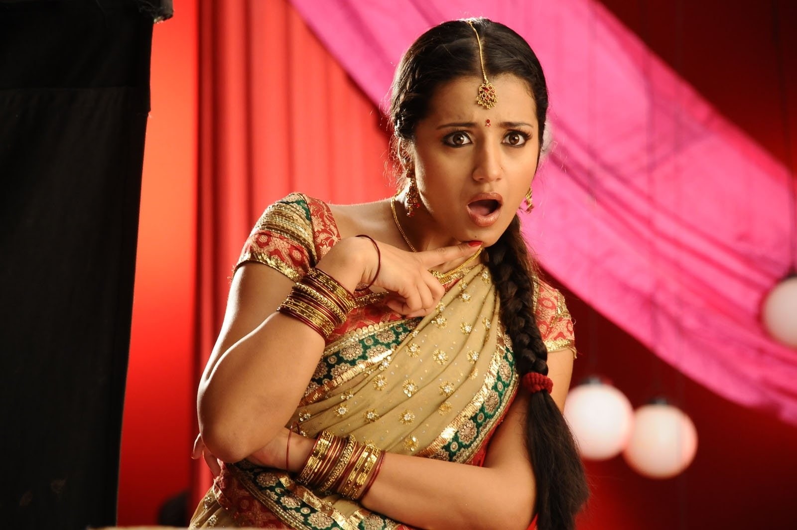 720P, trisha, krishnan, HD Wallpaper