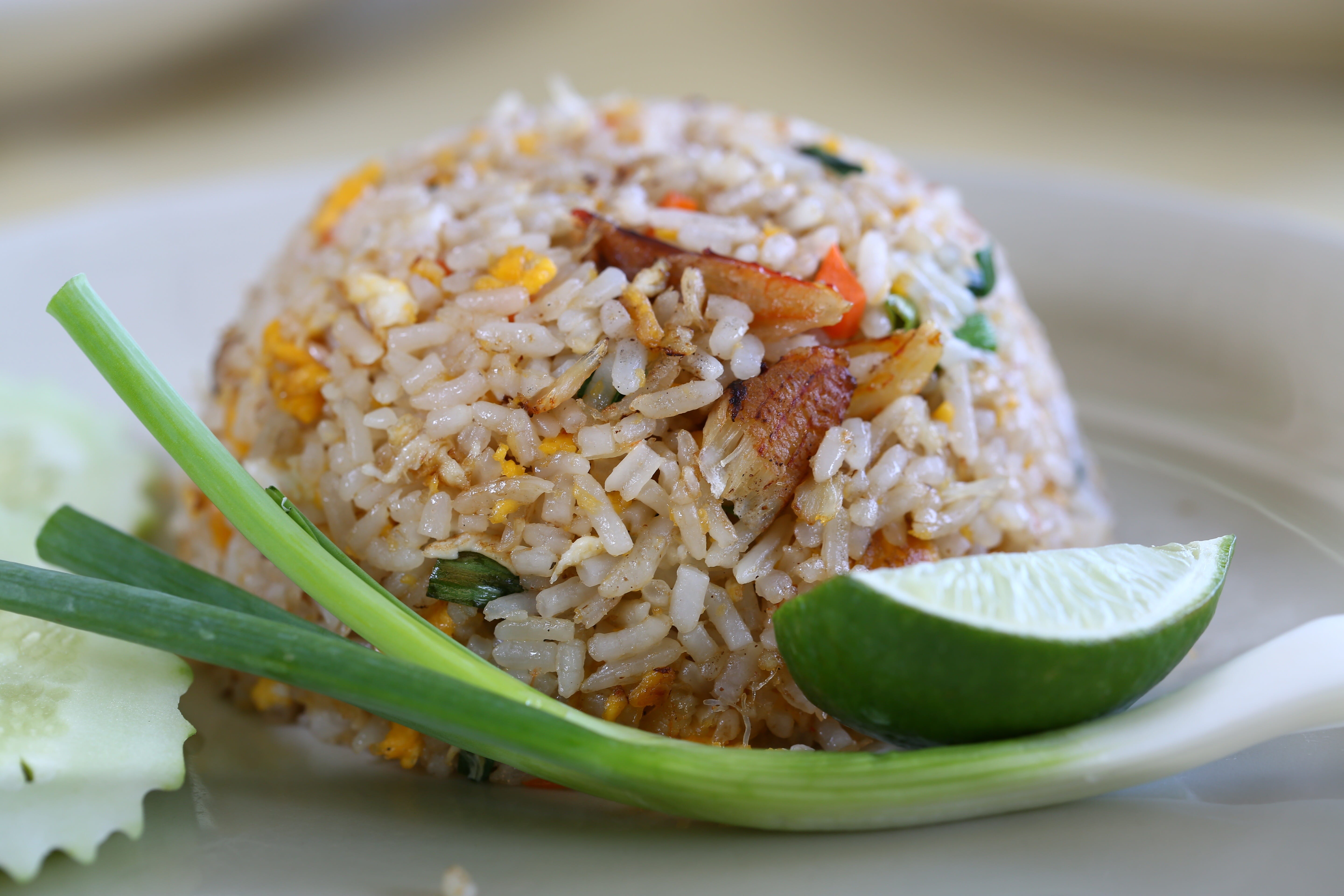food and drink, dinner, ready-to-eat, no people, fried rice, epicure, photography, serving size, vegetable, thai food, healthy eating, meal, focus on foreground, HD Wallpaper