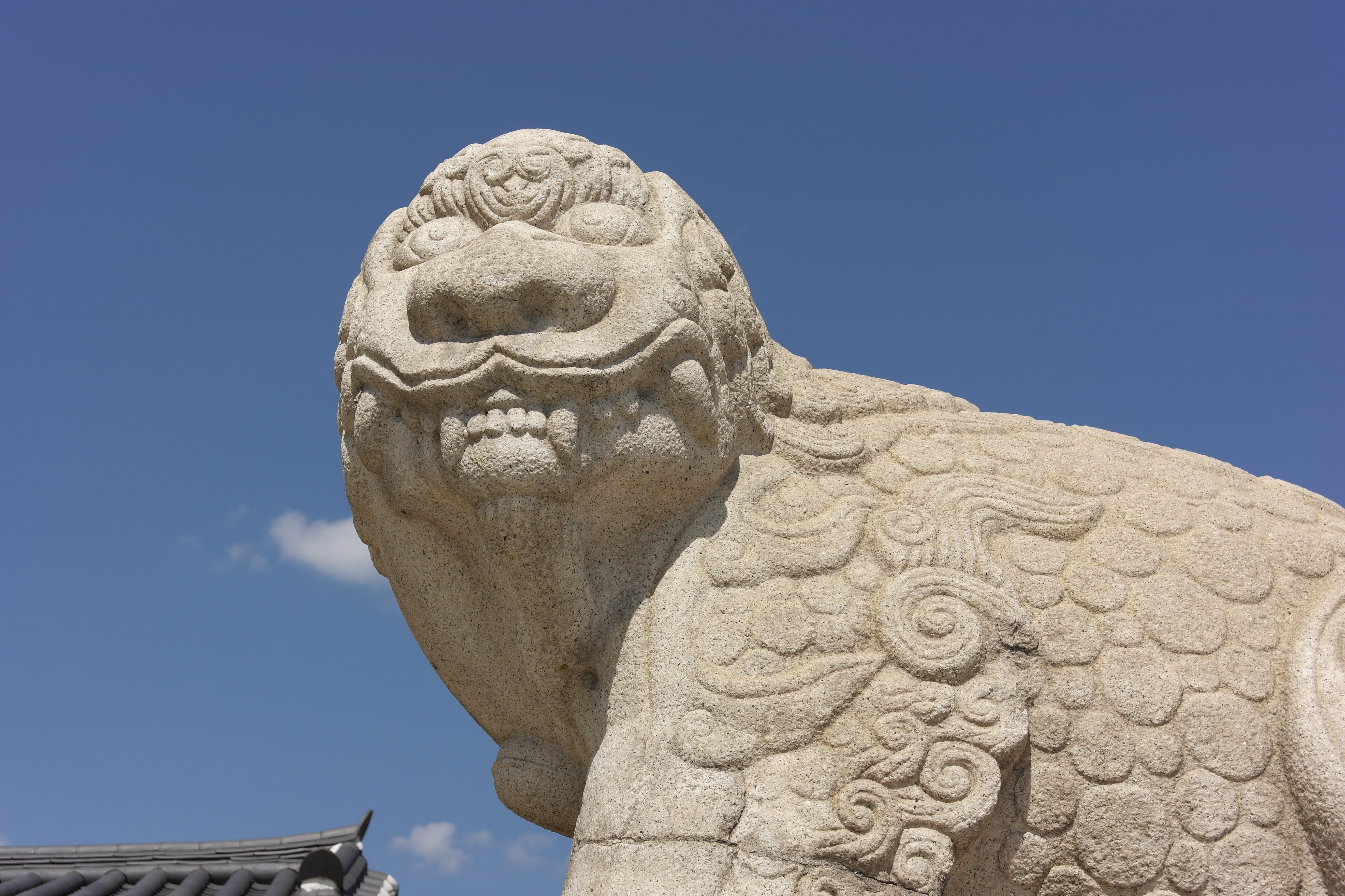 history, ornate, day, clear sky, traditional, blue, 5K, no people, hatch, gwanghwamun, craft, belief, representation, low angle view, spirituality, human representation, HD Wallpaper