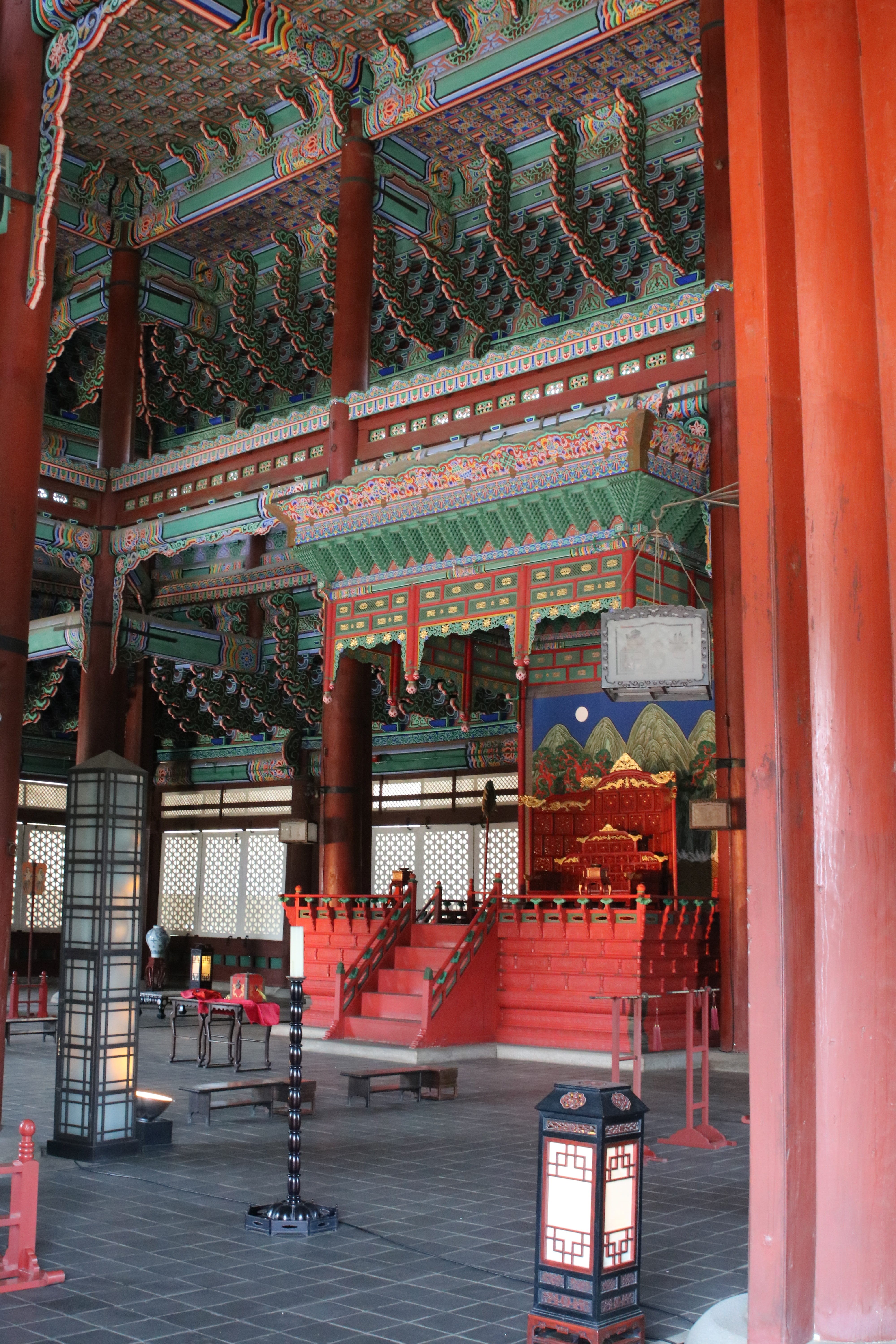 place of worship, architectural column, 5K, building, travel destinations, shrine, tourism, building exterior, gyeongbok palace, seoul, religion, spirituality, Phone HD Wallpaper