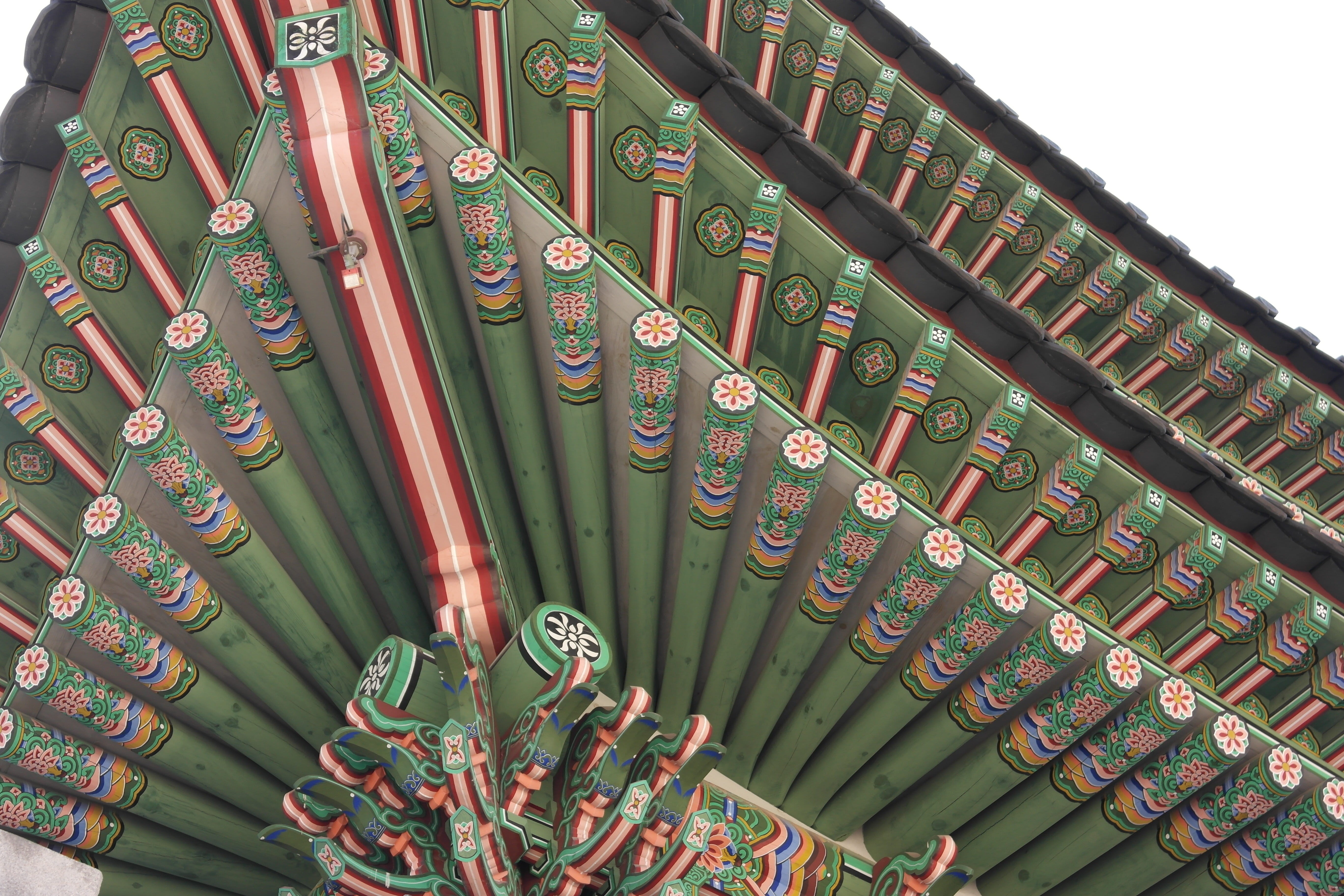 roof, close-up, electronics industry, architecture, low angle view, building, Mono, spirituality, technology, republic of korea, roof tile, traditional, HD Wallpaper