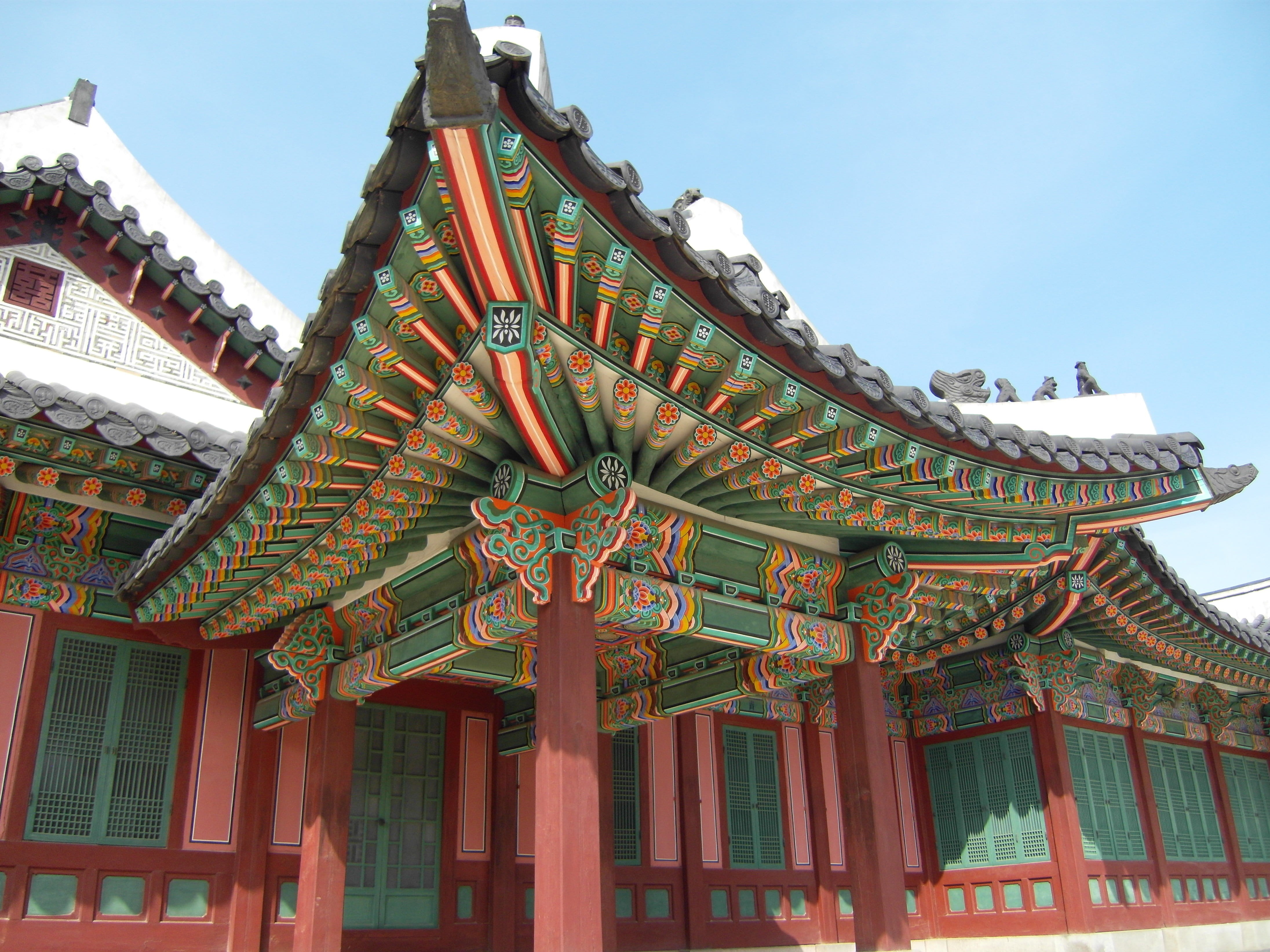 old school, landscape, no people, clear sky, low angle view, outdoors, built structure, architectural column, seoul, building exterior, building, nature, HD Wallpaper