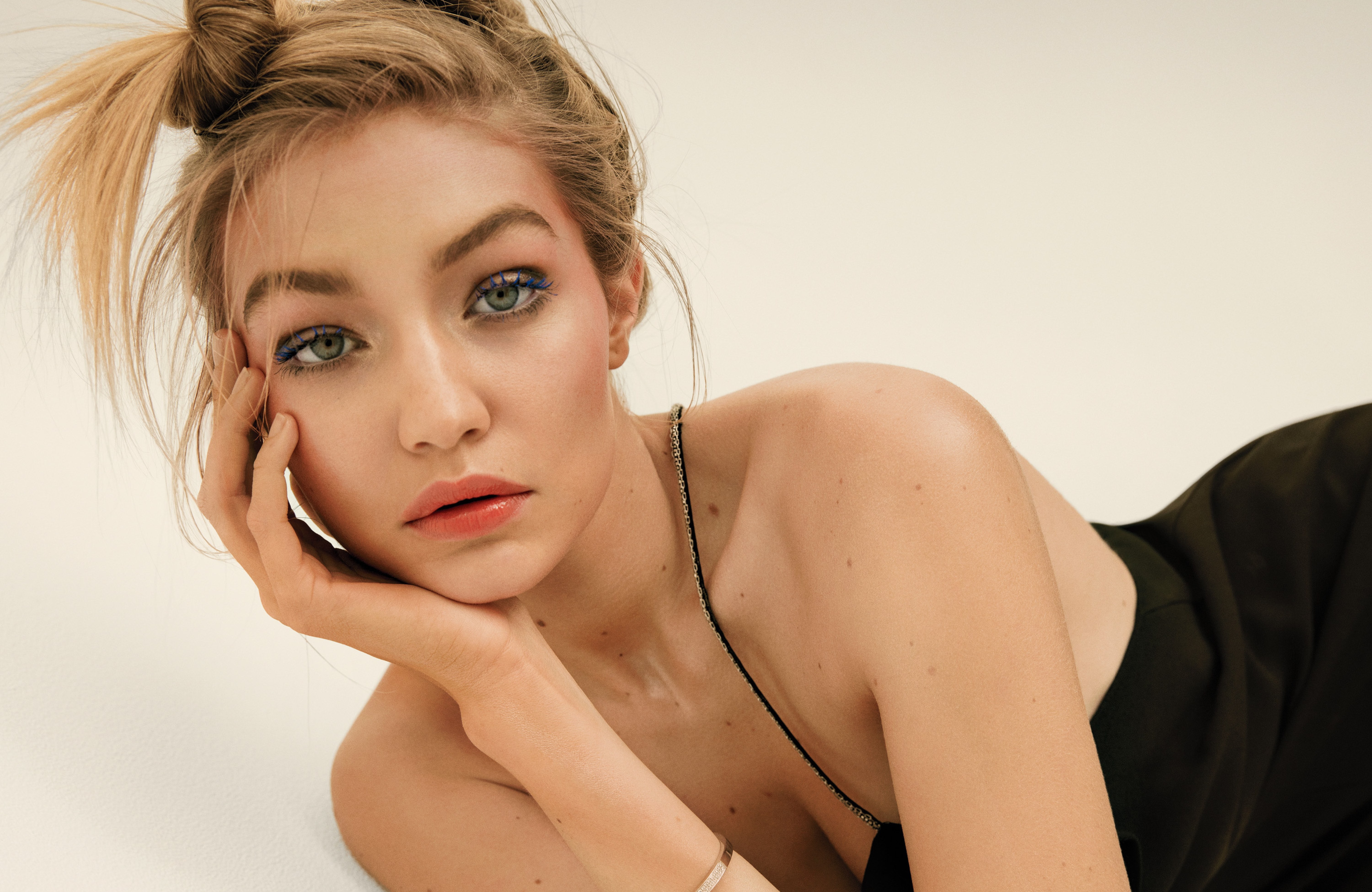 Gigi Hadid, hadid, gigi, HD, dress, 5K, 5K, black, HD Wallpaper