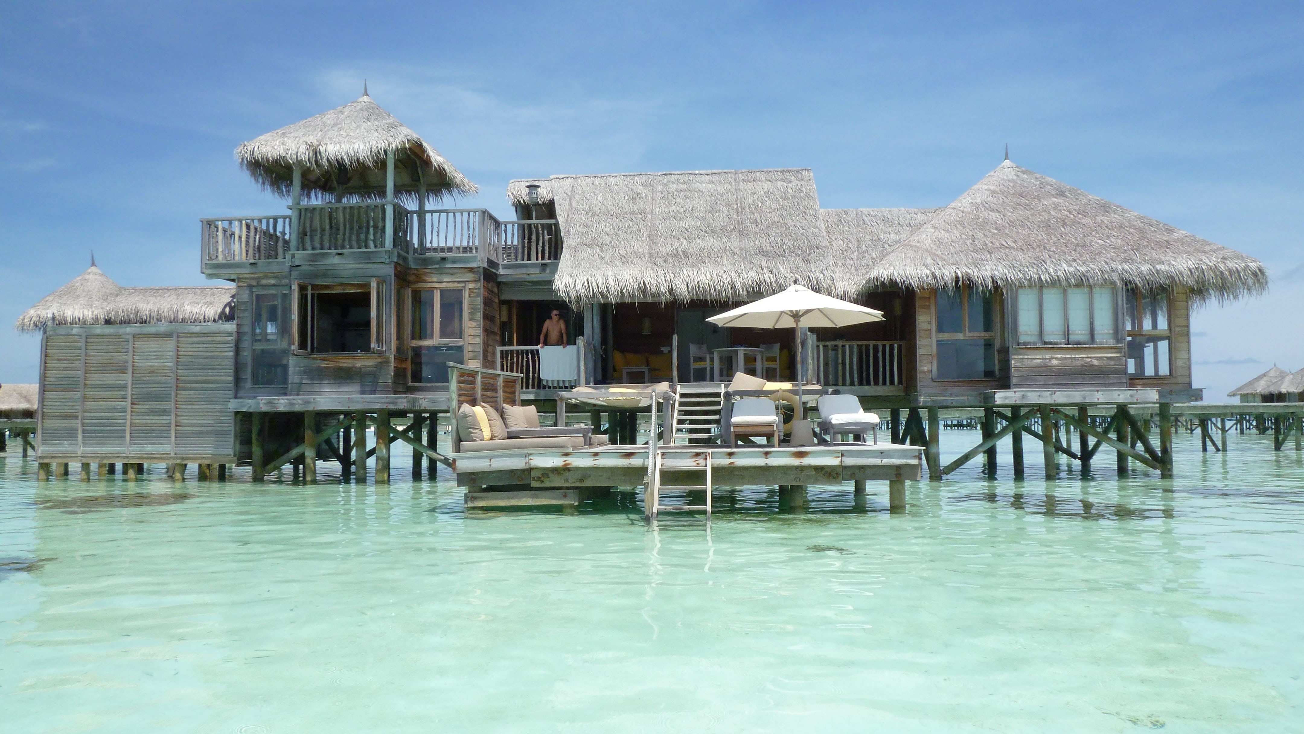 no people, thatched roof, roof, building exterior, honeymoon, relaxation, outdoors, wedding, blue, island, water, built structure, lake, sky, vacations, HD Wallpaper
